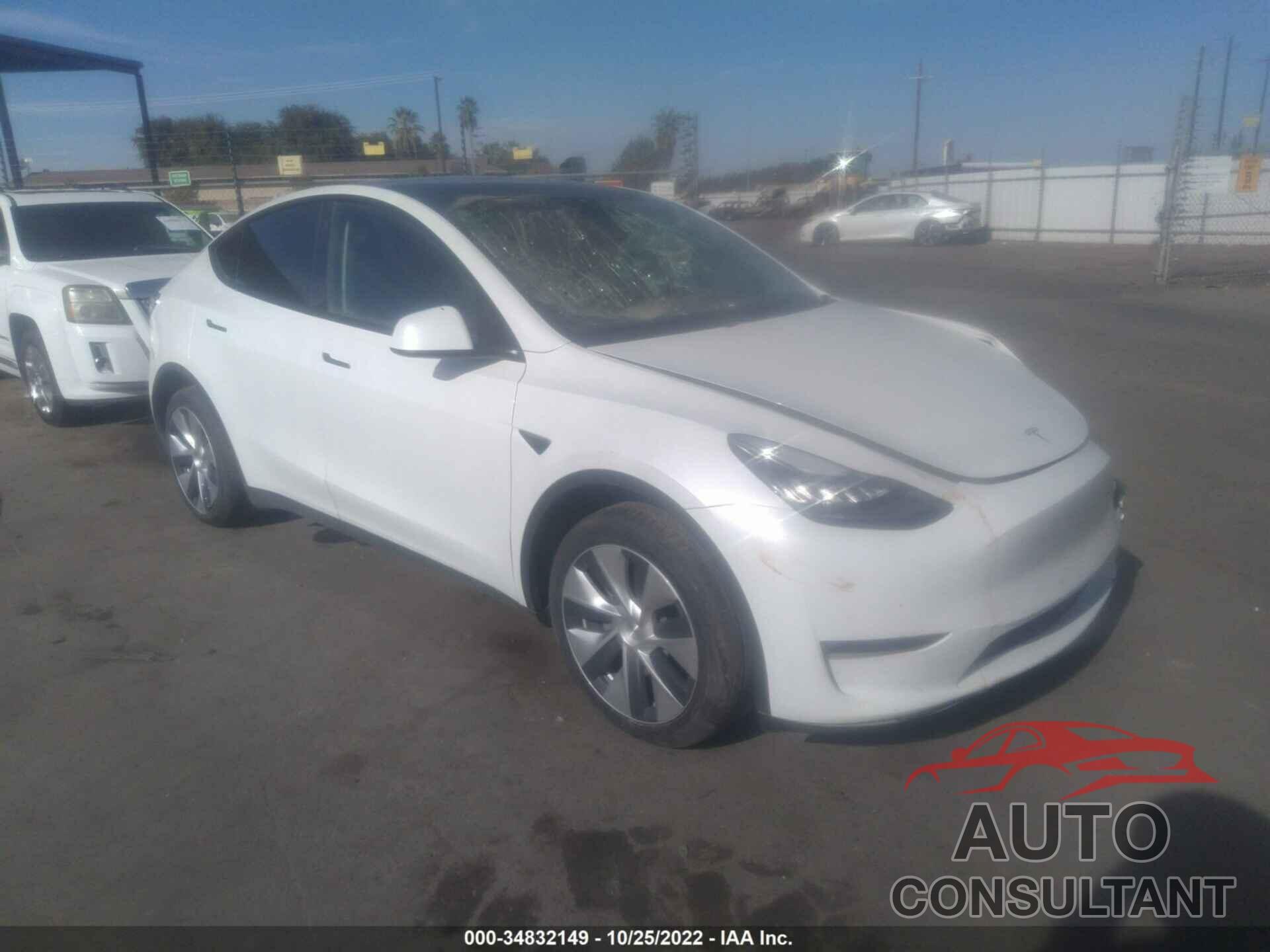 TESLA MODEL Y 2021 - 5YJYGDED0MF131485