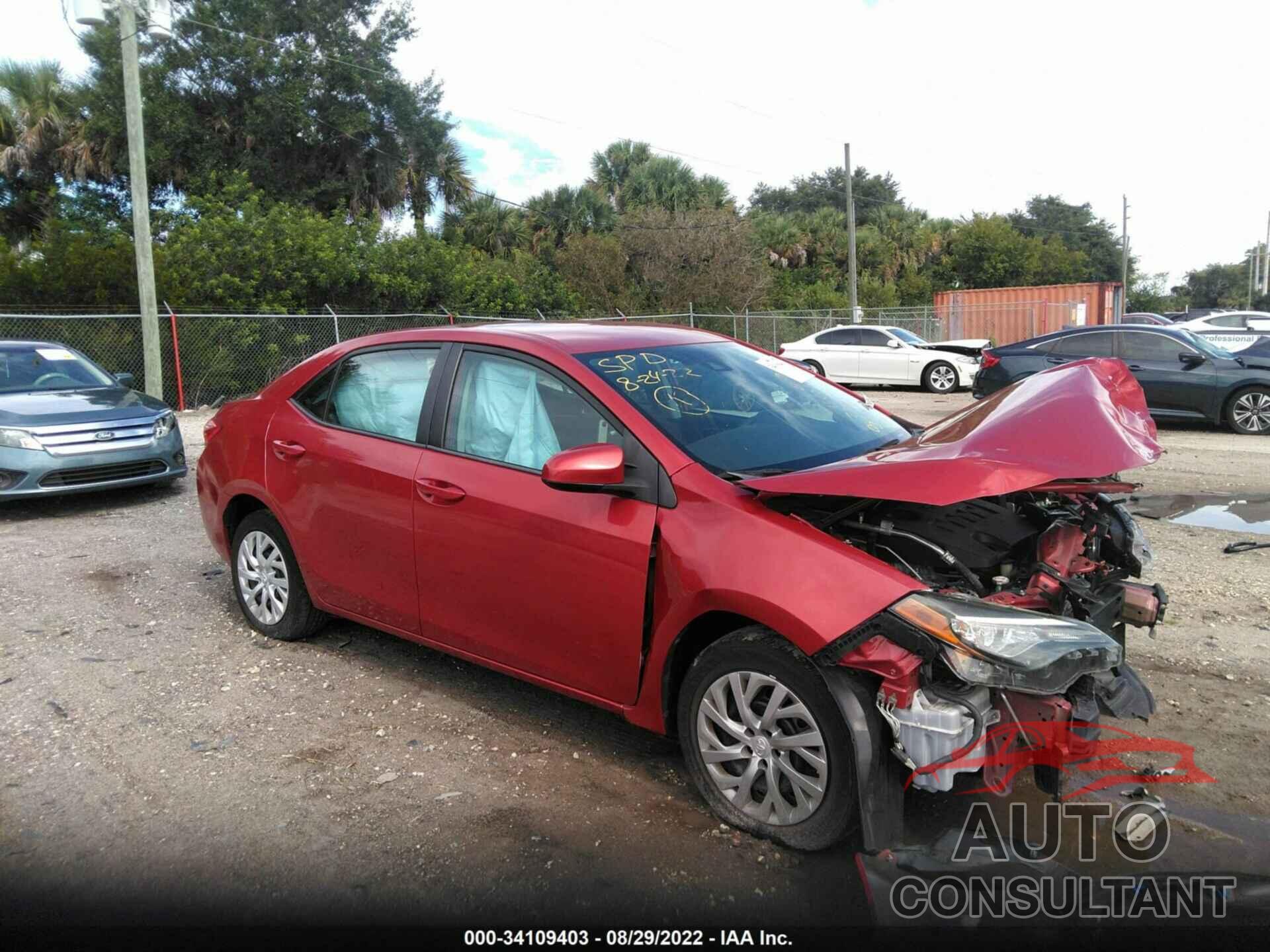 TOYOTA COROLLA 2018 - 5YFBURHE3JP834692
