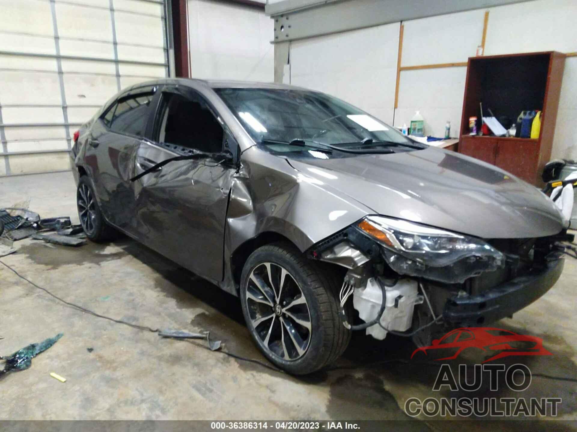 TOYOTA COROLLA 2018 - 2T1BURHE2JC045479