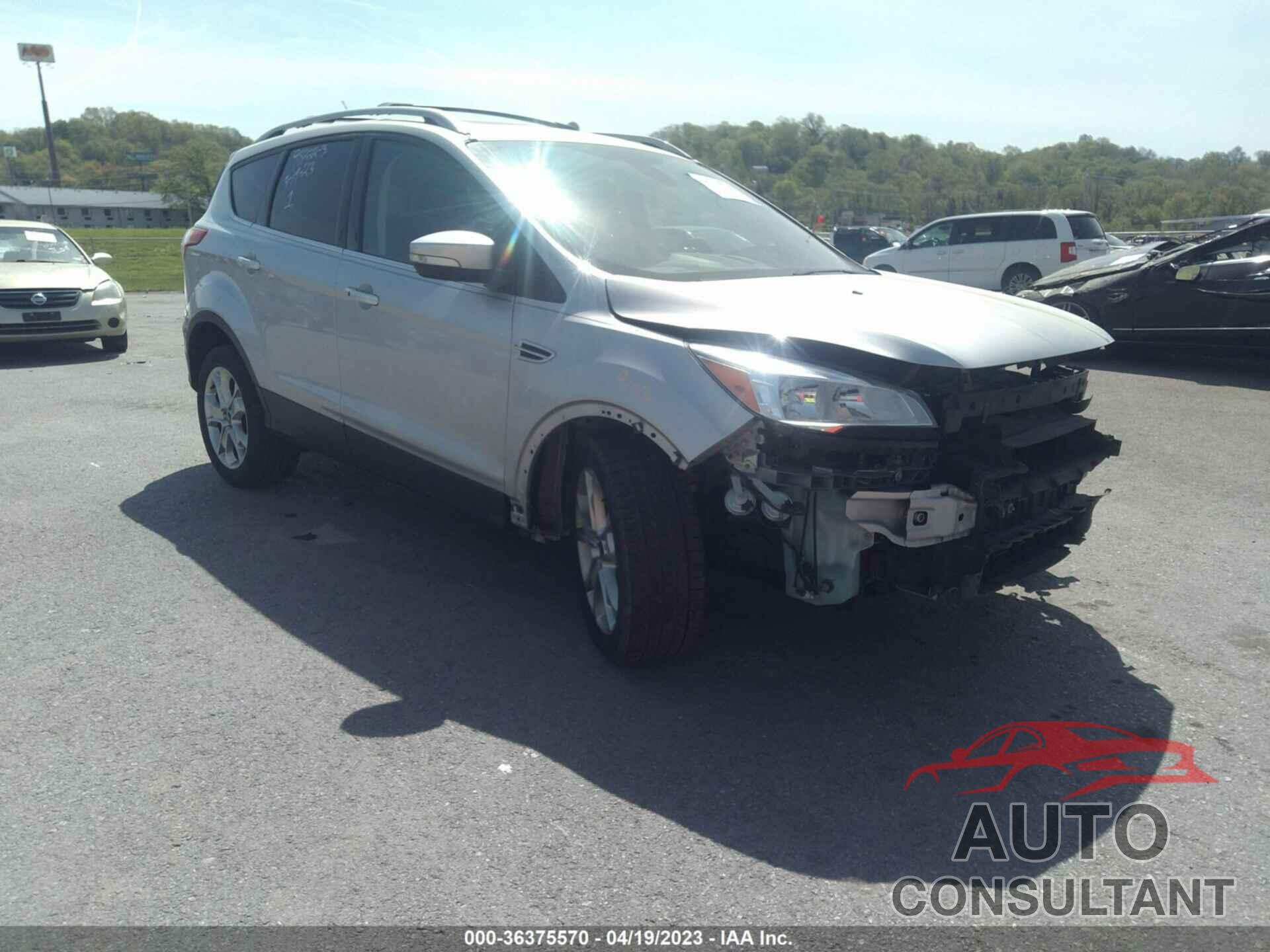 FORD ESCAPE 2015 - 1FMCU0J95FUB61696