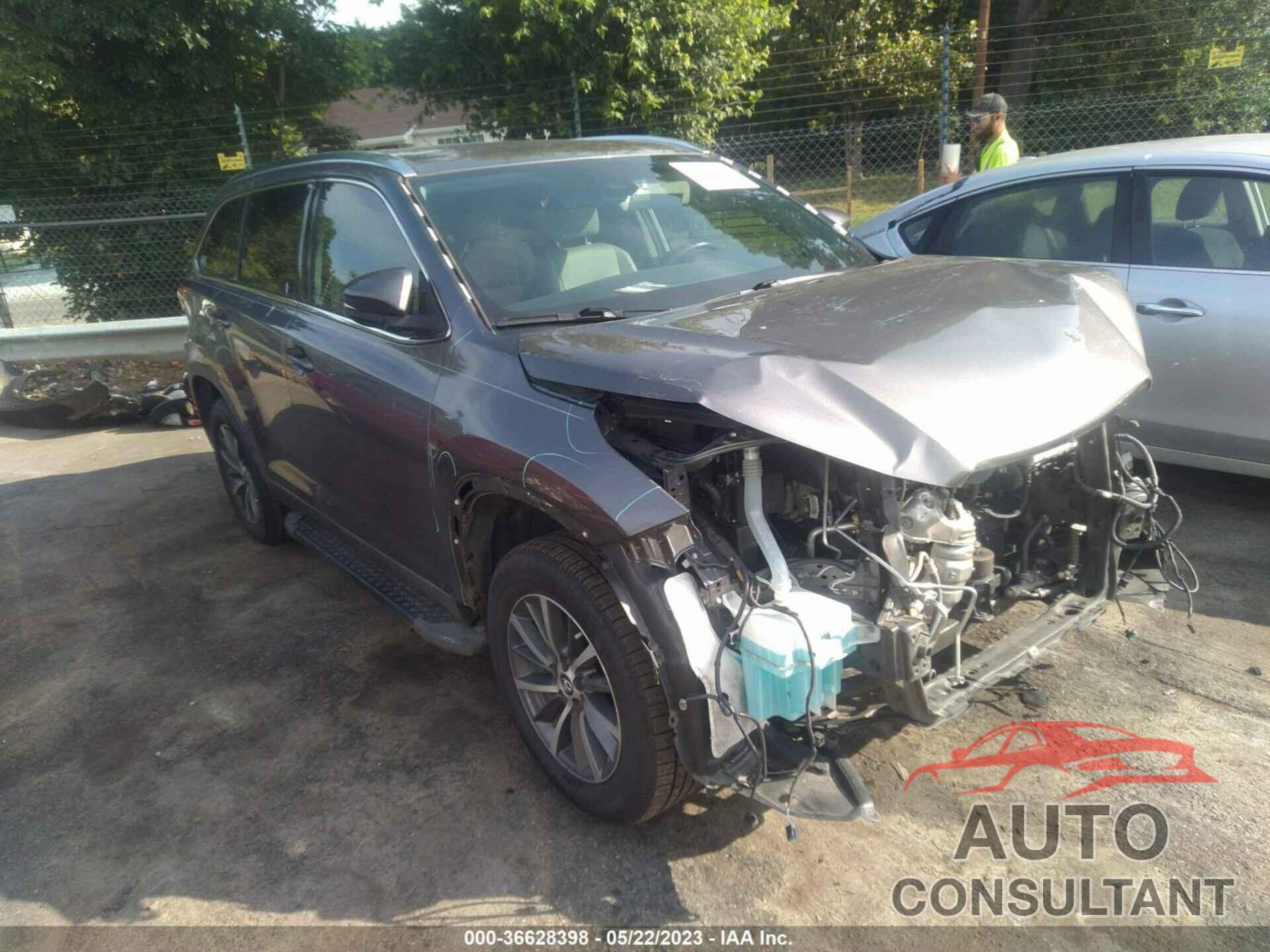 TOYOTA HIGHLANDER 2019 - 5TDKZRFH8KS329254