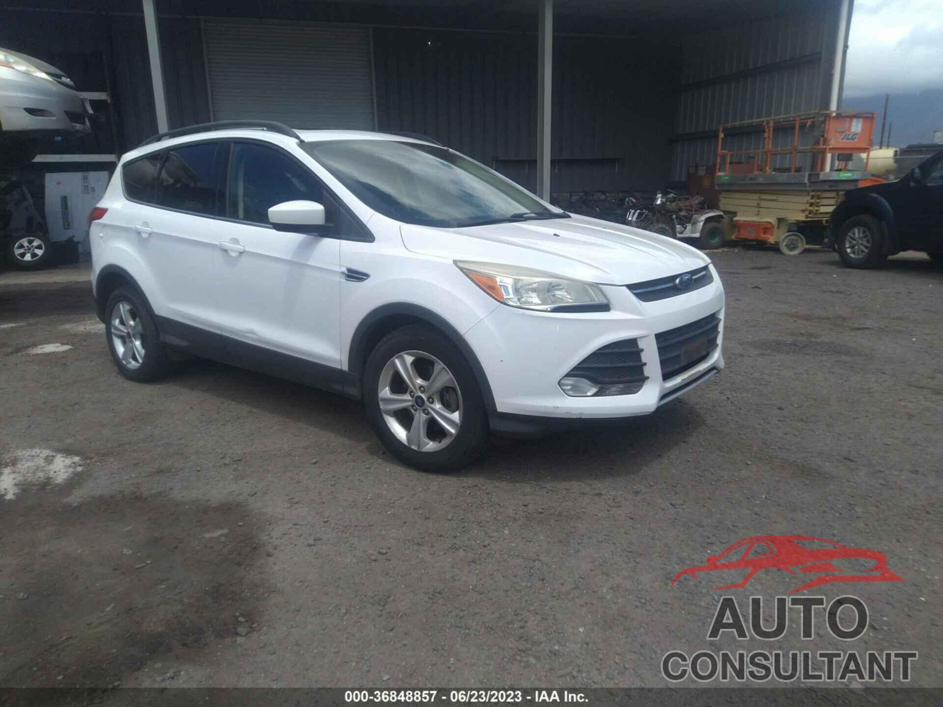 FORD ESCAPE 2015 - 1FMCU0GX7FUA09358