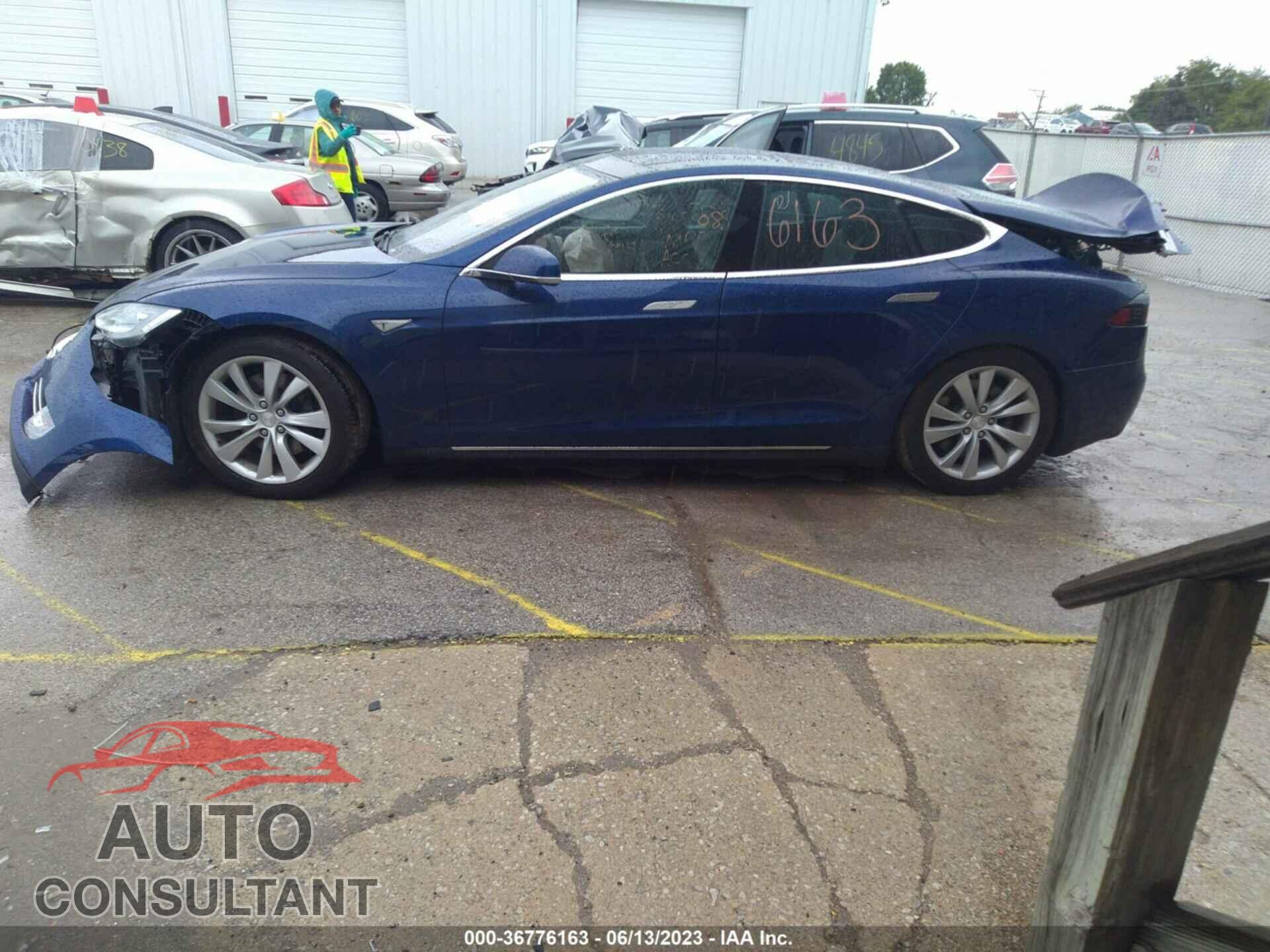 TESLA MODEL S 2016 - 5YJSA1E24GF124340