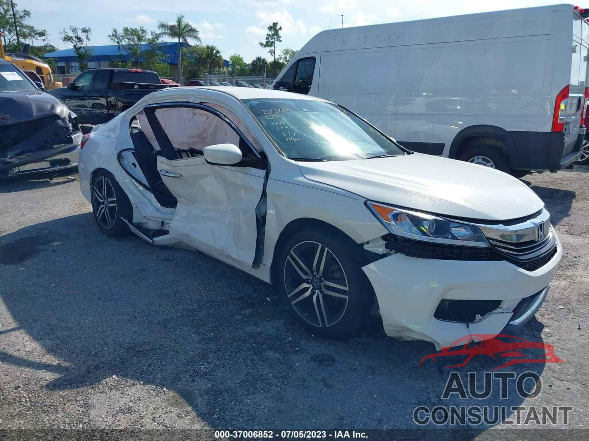 HONDA ACCORD 2016 - 1HGCR2F68GA222883