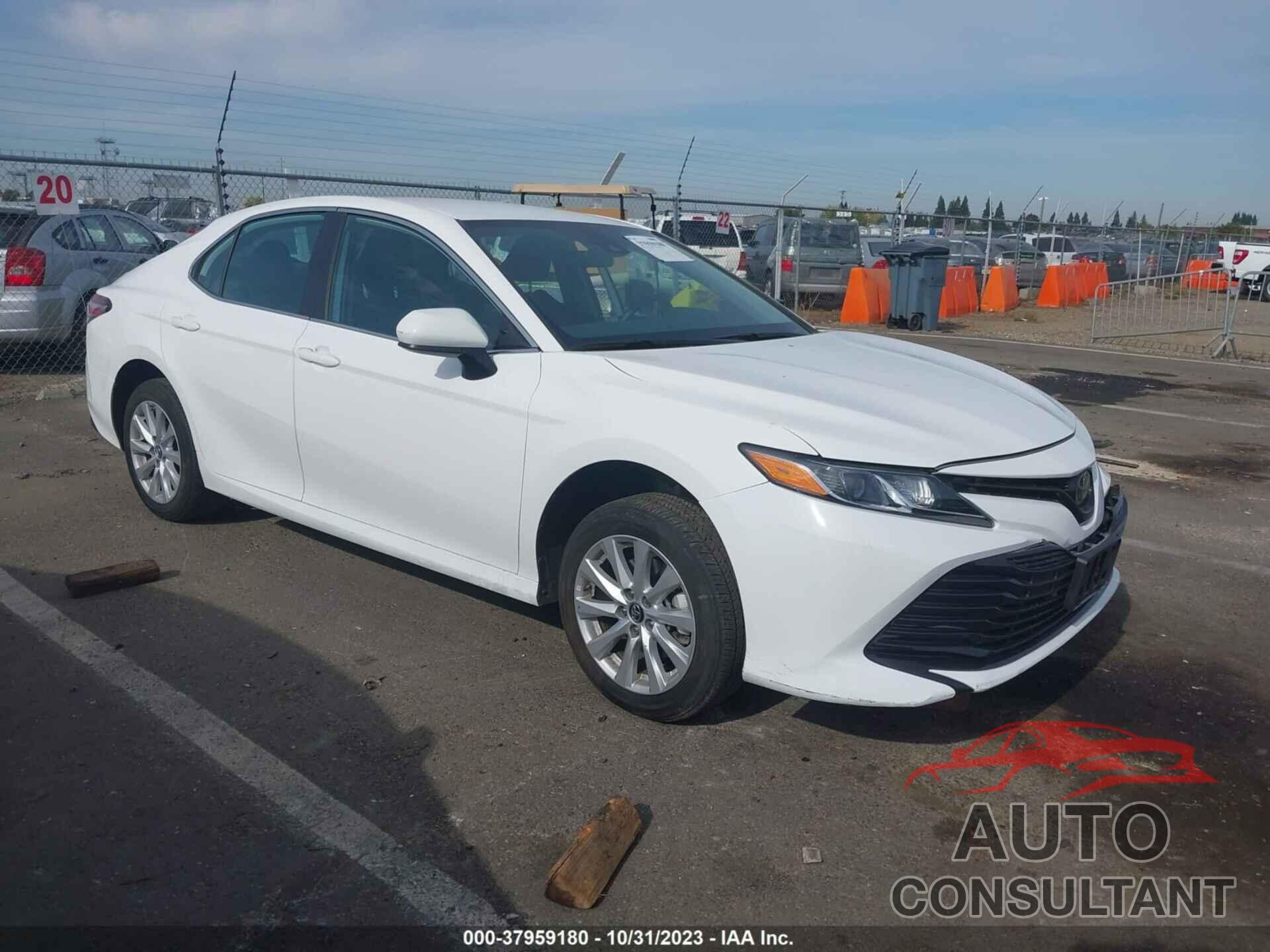 TOYOTA CAMRY 2019 - 4T1B11HK1KU724417