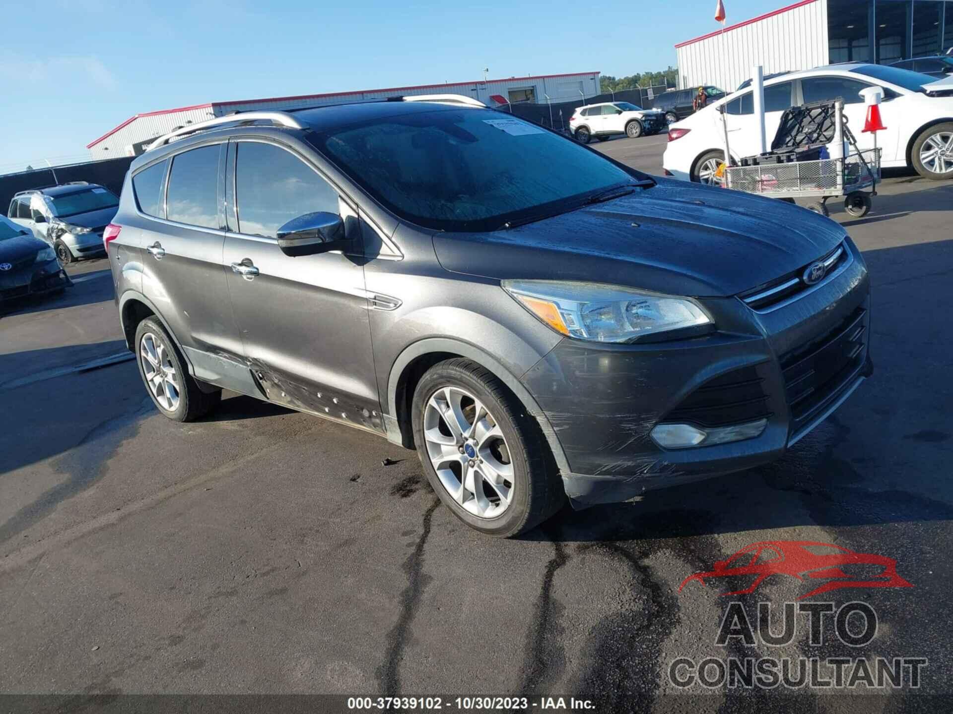 FORD ESCAPE 2015 - 1FMCU0JX1FUC73748