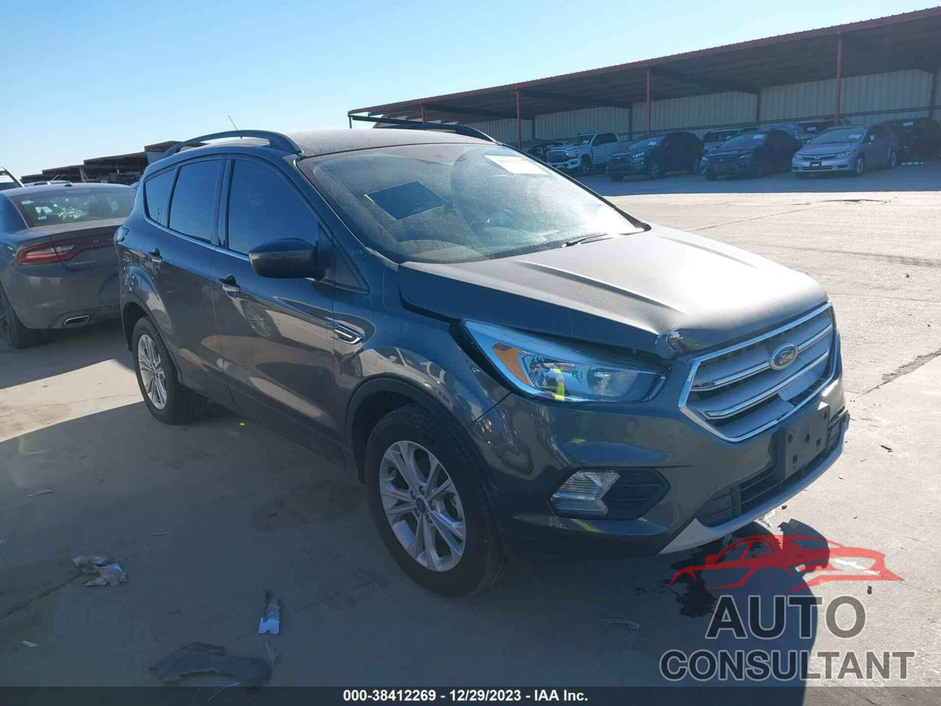 FORD ESCAPE 2018 - 1FMCU0GD6JUD58591