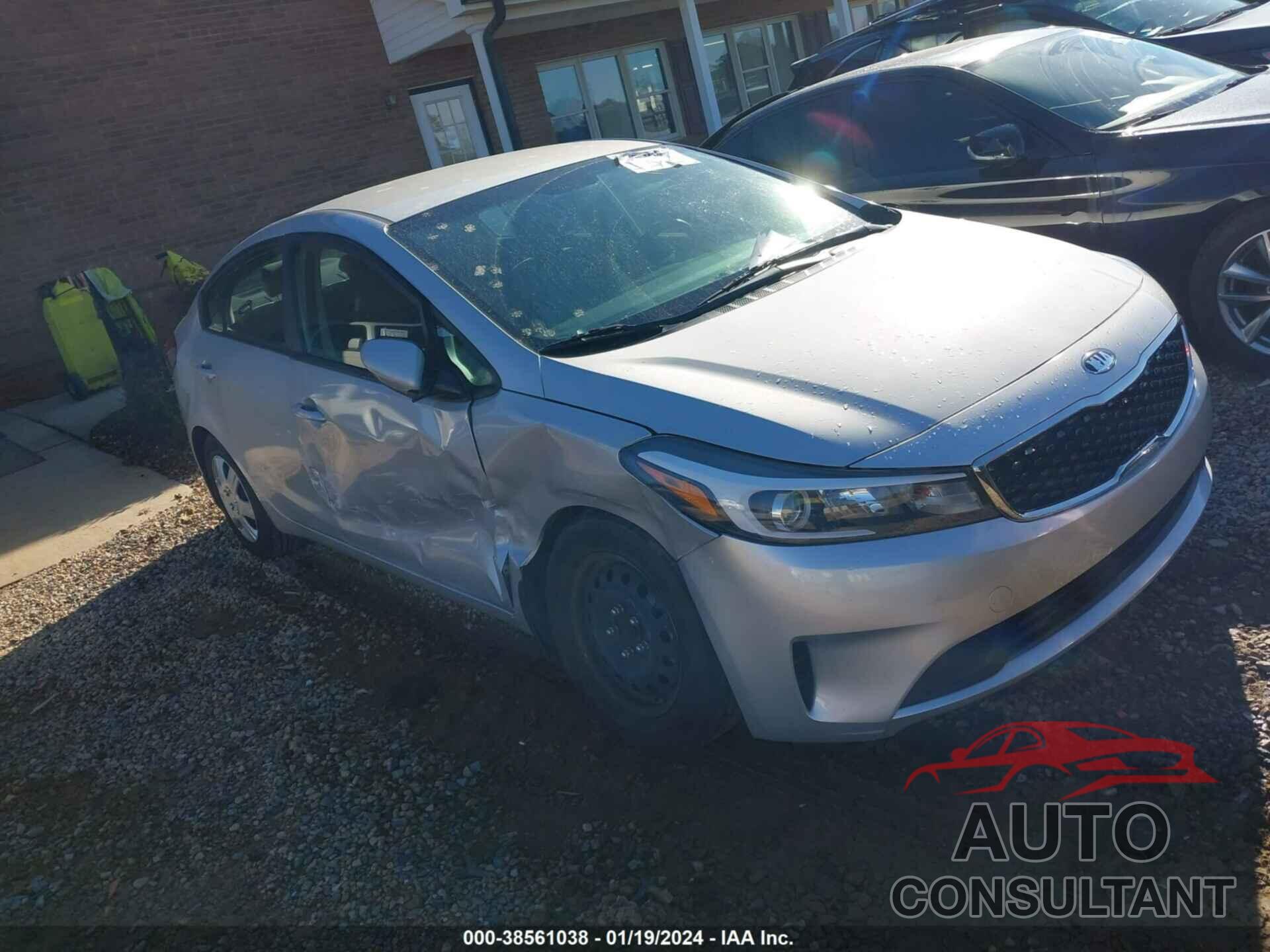 KIA FORTE 2018 - 3KPFK4A74JE257534