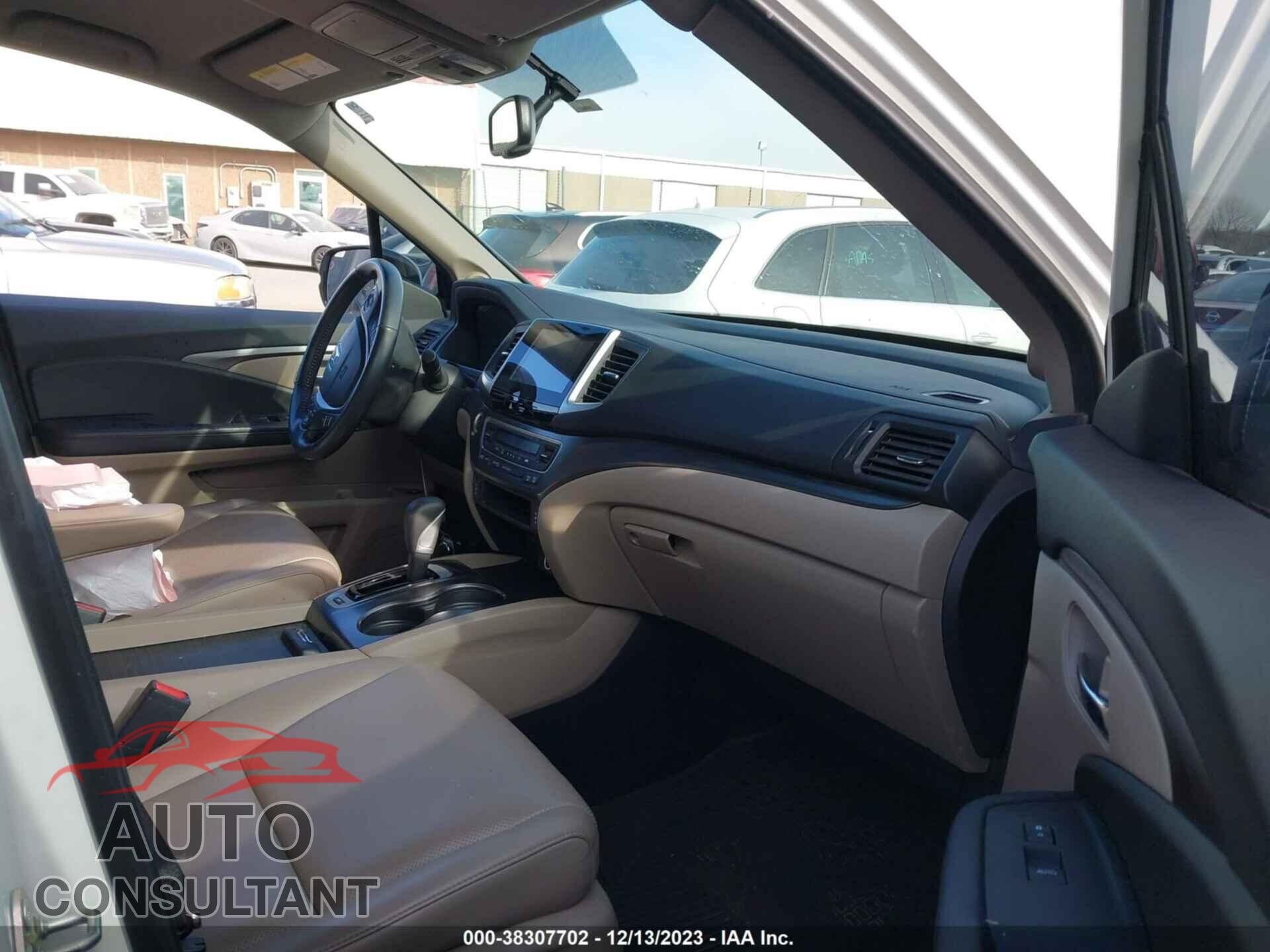 HONDA RIDGELINE 2017 - 5FPYK2F65HB002240