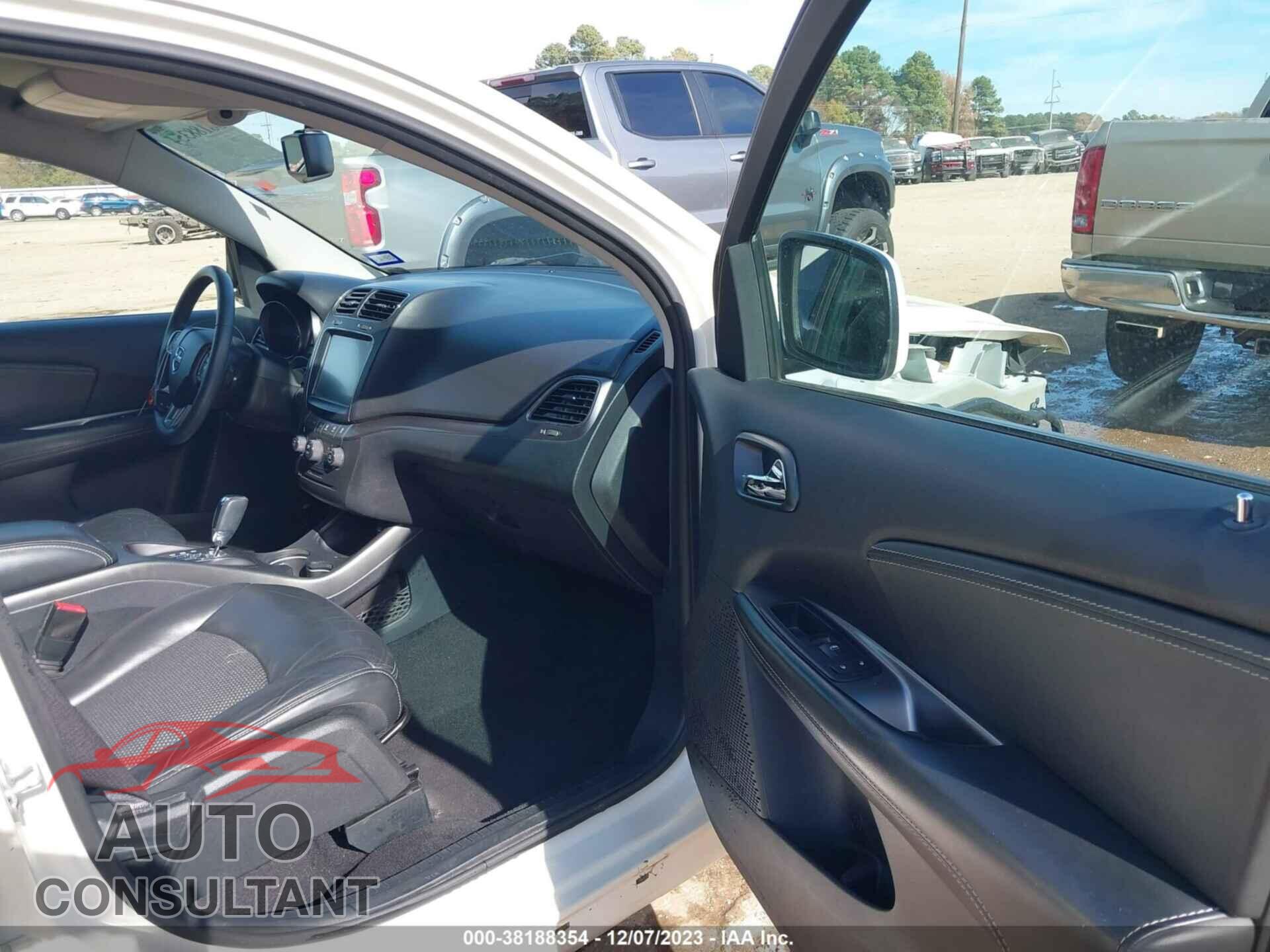 DODGE JOURNEY 2017 - 3C4PDCGB9HT560433