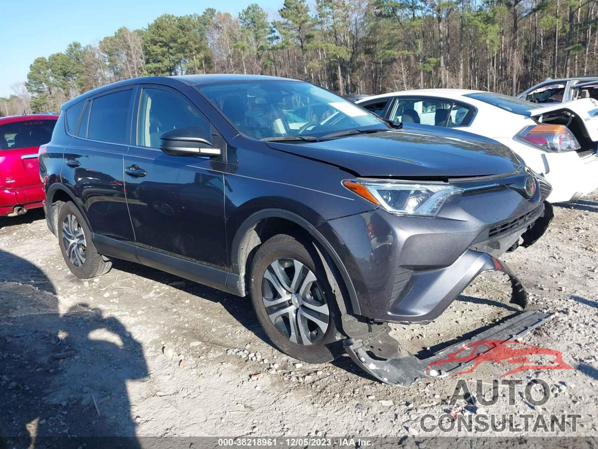 TOYOTA RAV4 2018 - JTMBFREV6JJ224885