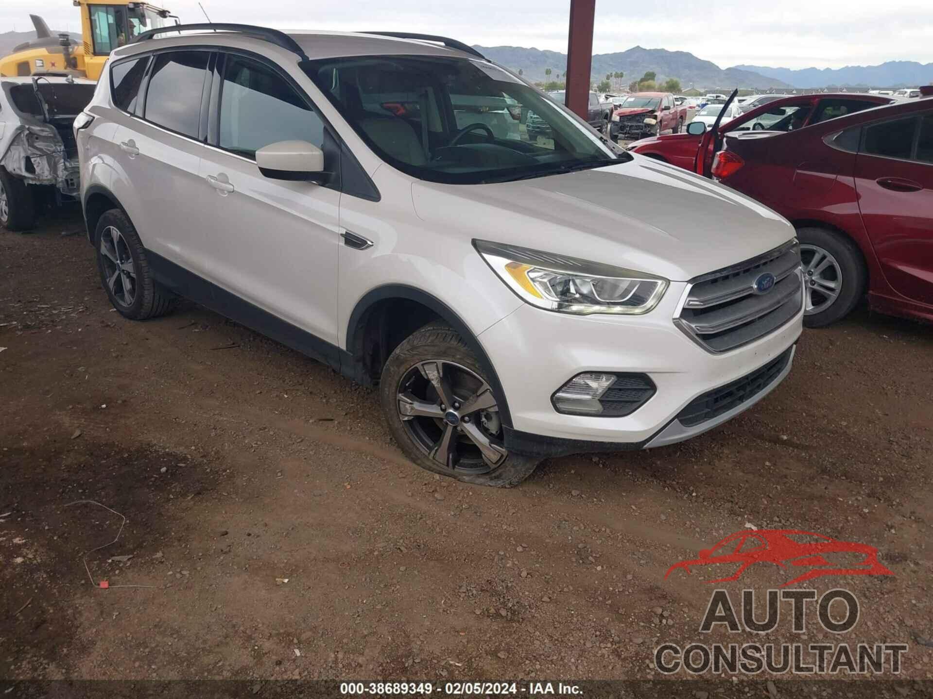 FORD ESCAPE 2017 - 1FMCU9G92HUB81029