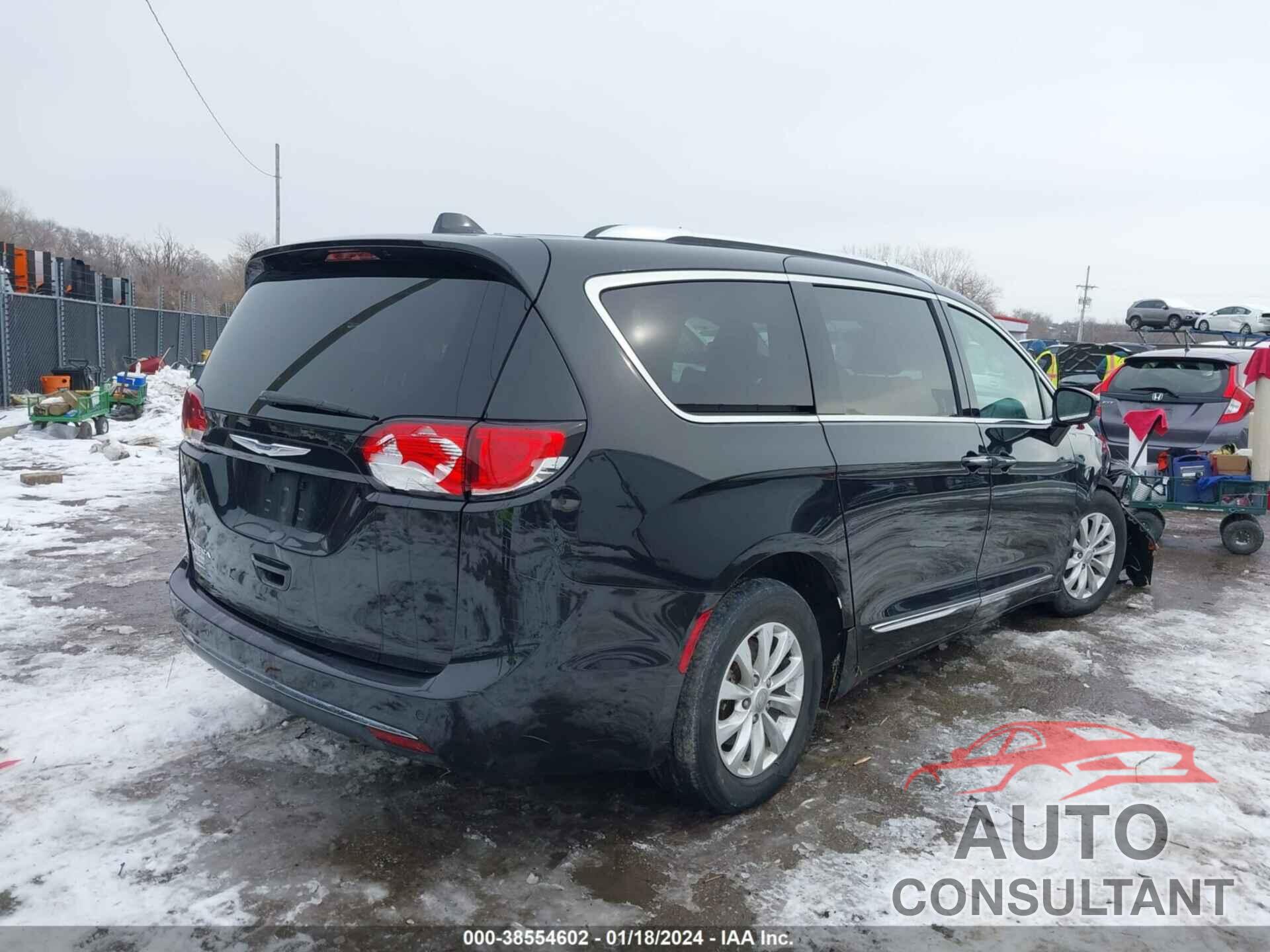 CHRYSLER PACIFICA 2019 - 2C4RC1BG1KR537418