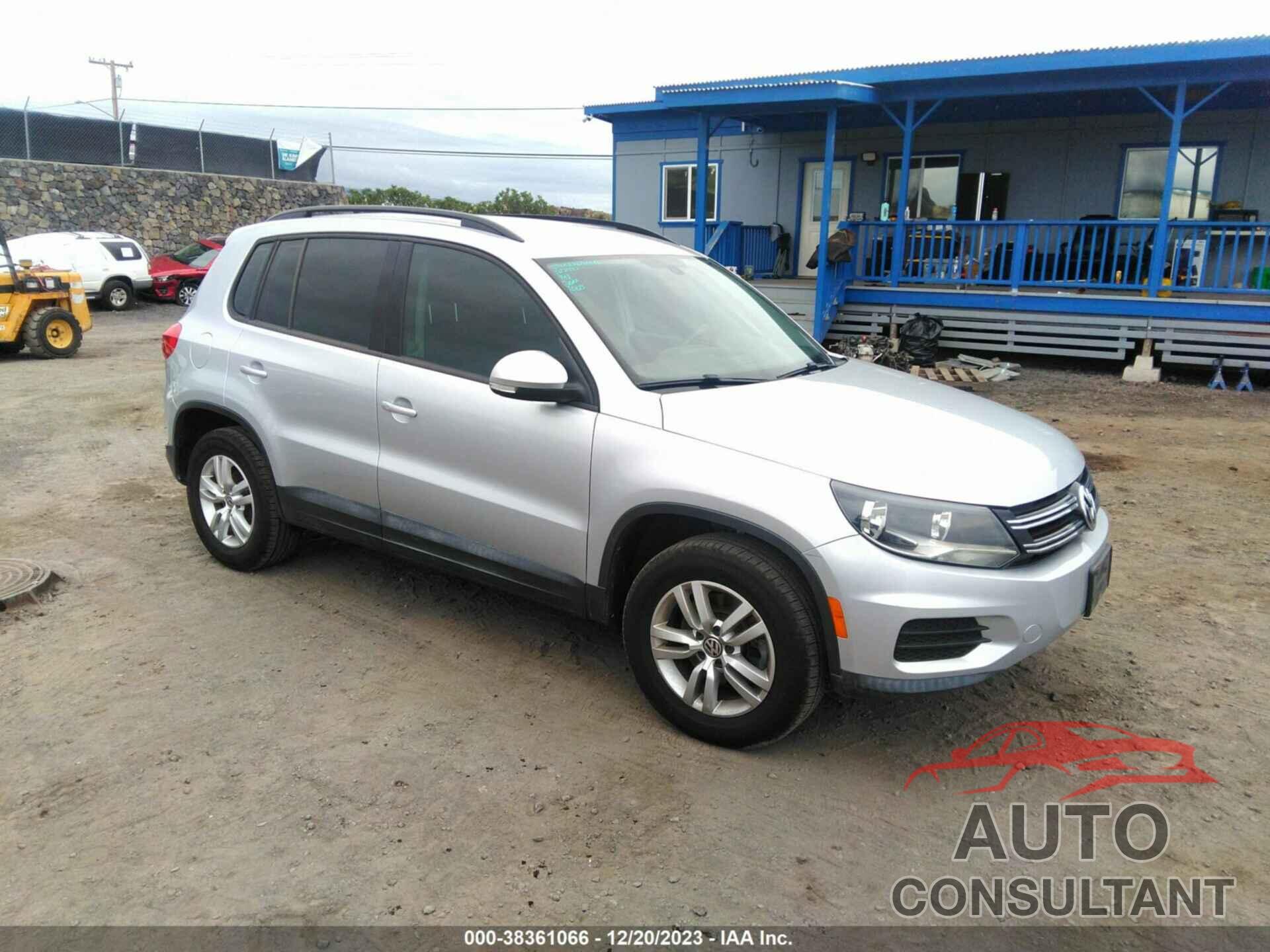 VOLKSWAGEN TIGUAN 2017 - WVGAV7AXXHK025400