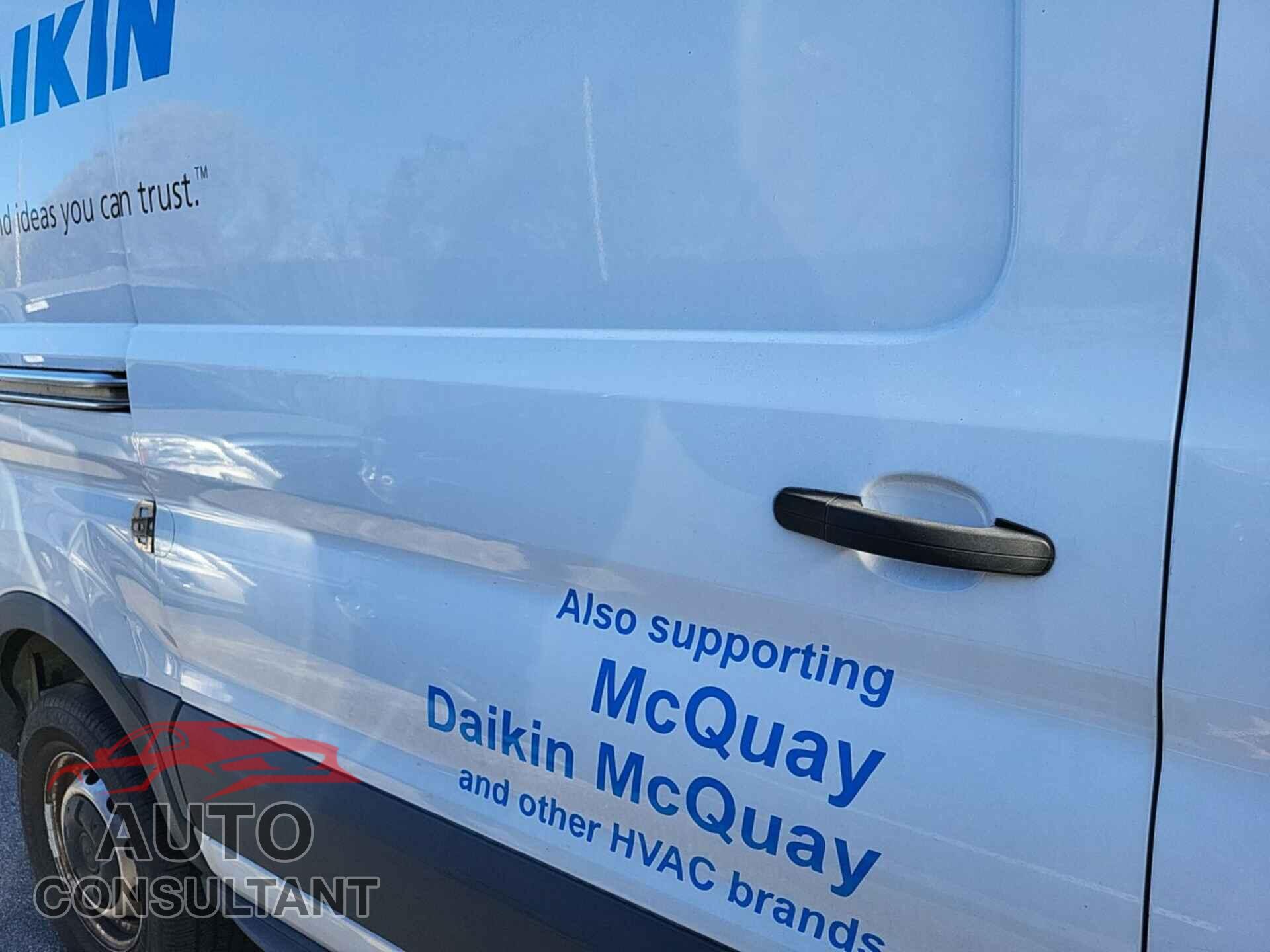 FORD TRANSIT 2017 - 1FTYR1DM3HKB48767