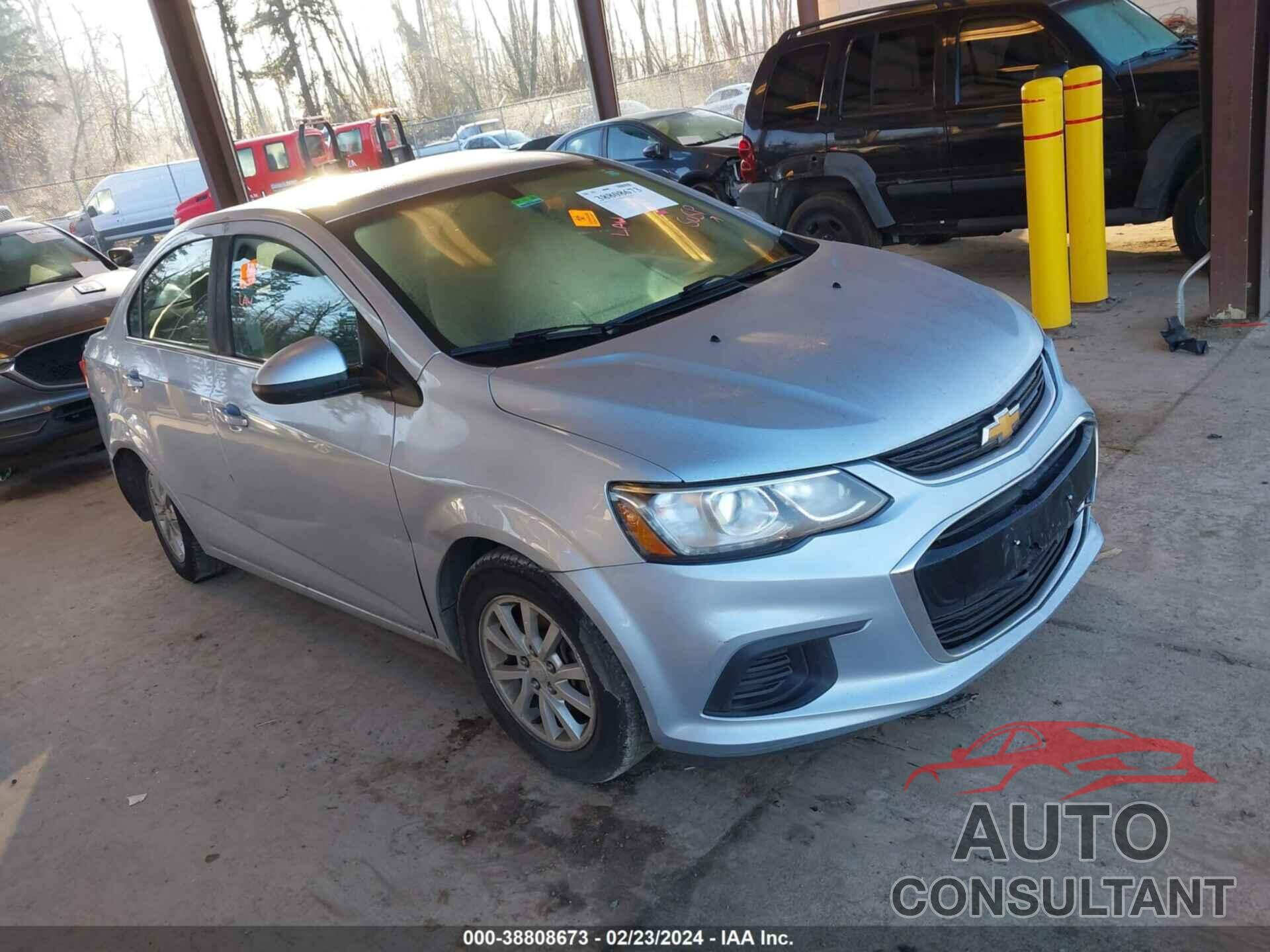 CHEVROLET SONIC 2017 - 1G1JD5SG2H4109976