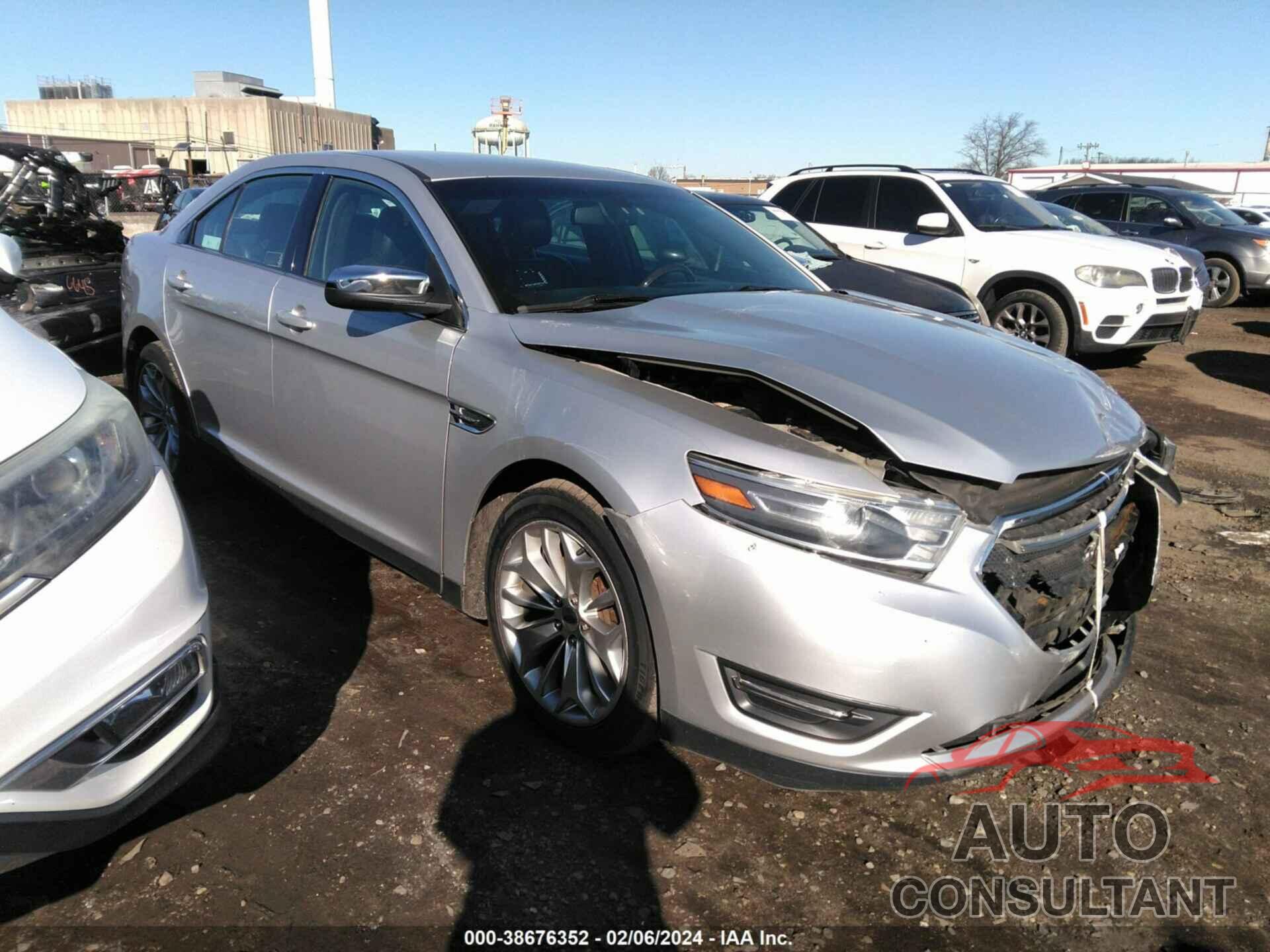 FORD TAURUS 2016 - 1FAHP2F82GG111034