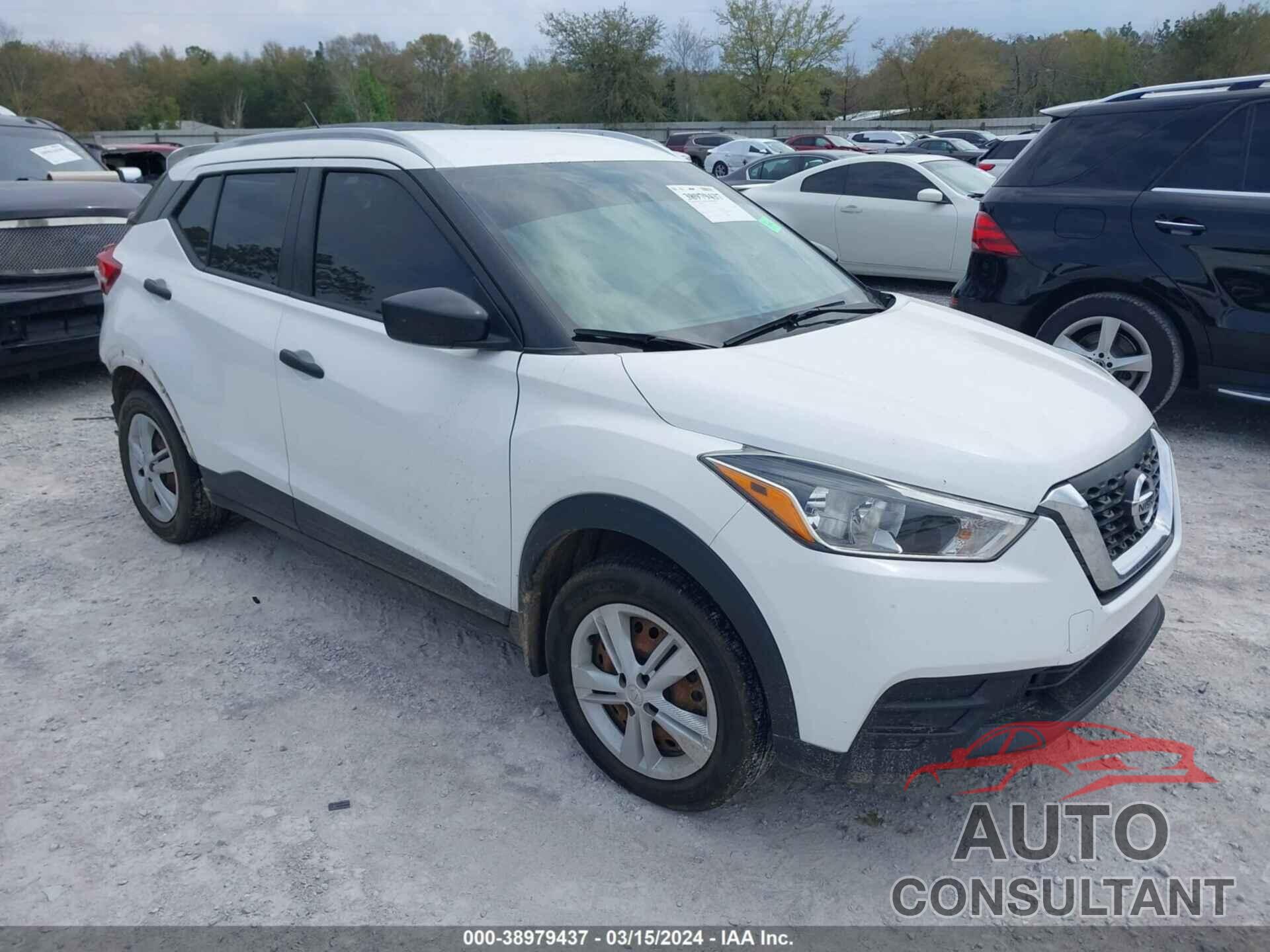 NISSAN KICKS 2018 - 3N1CP5CU8JL542359