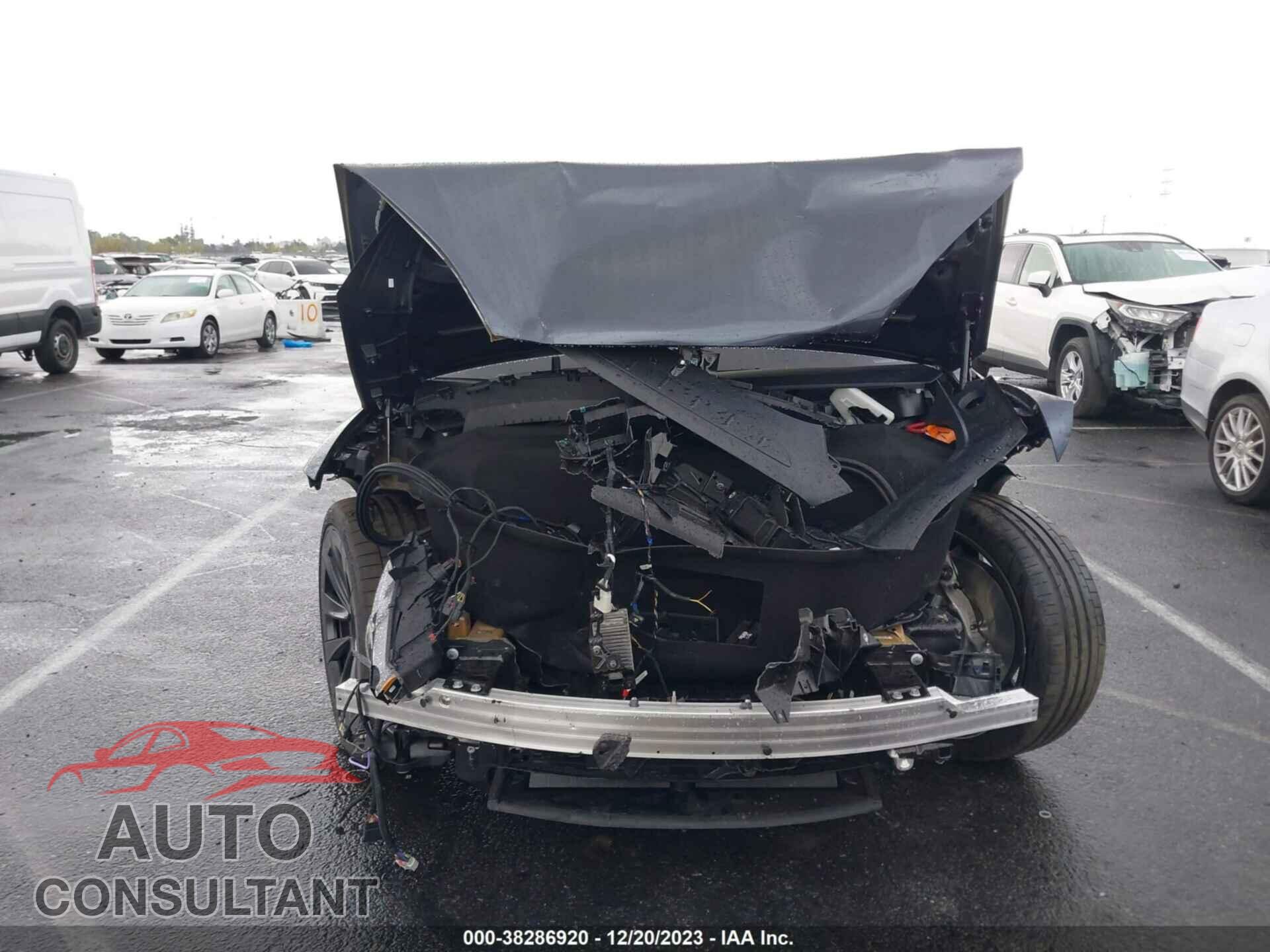 TESLA MODEL X 2023 - 7SAXCBE64PF408823