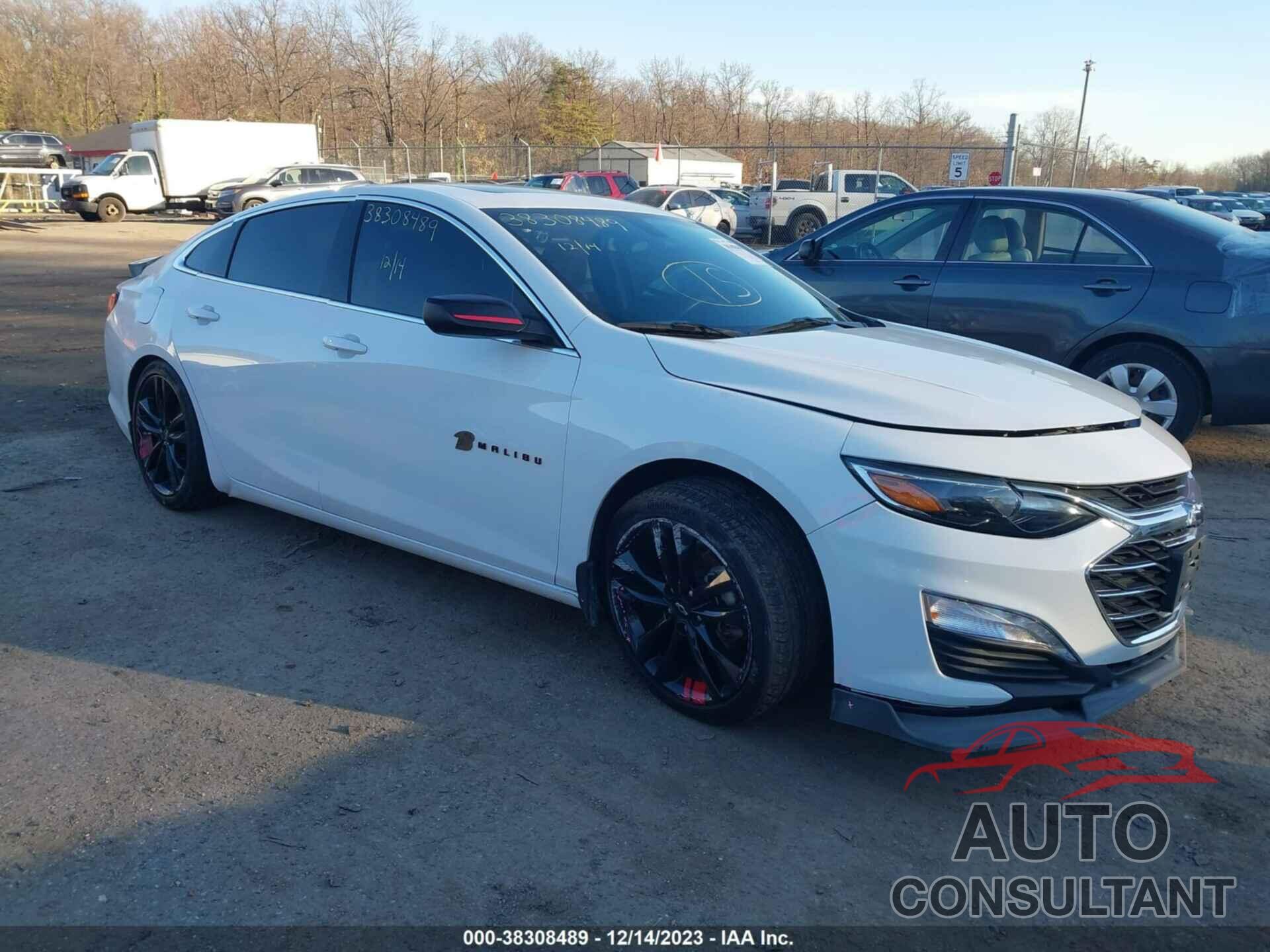 CHEVROLET MALIBU 2021 - 1G1ZD5STXMF063036