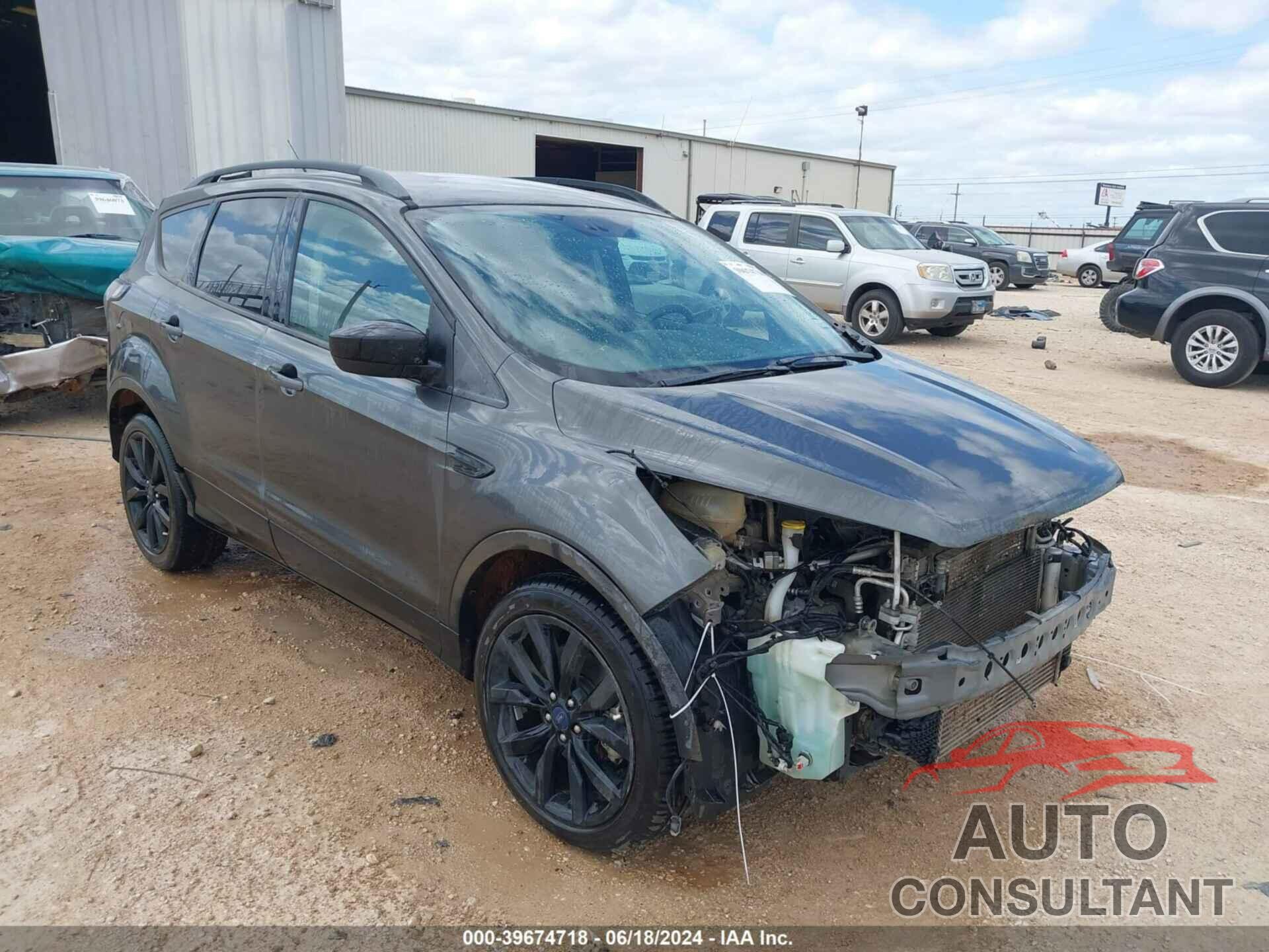 FORD ESCAPE 2017 - 1FMCU0G97HUC26591