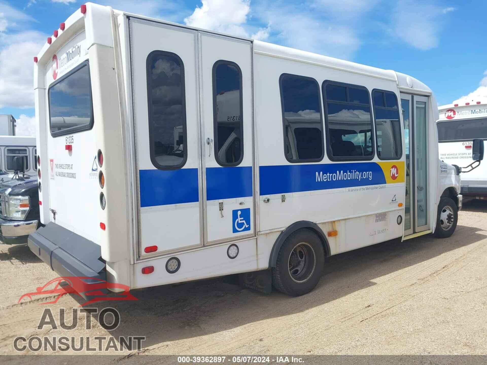 FORD E-450 CUTAWAY 2017 - 1FDFE4FSXHDC36781