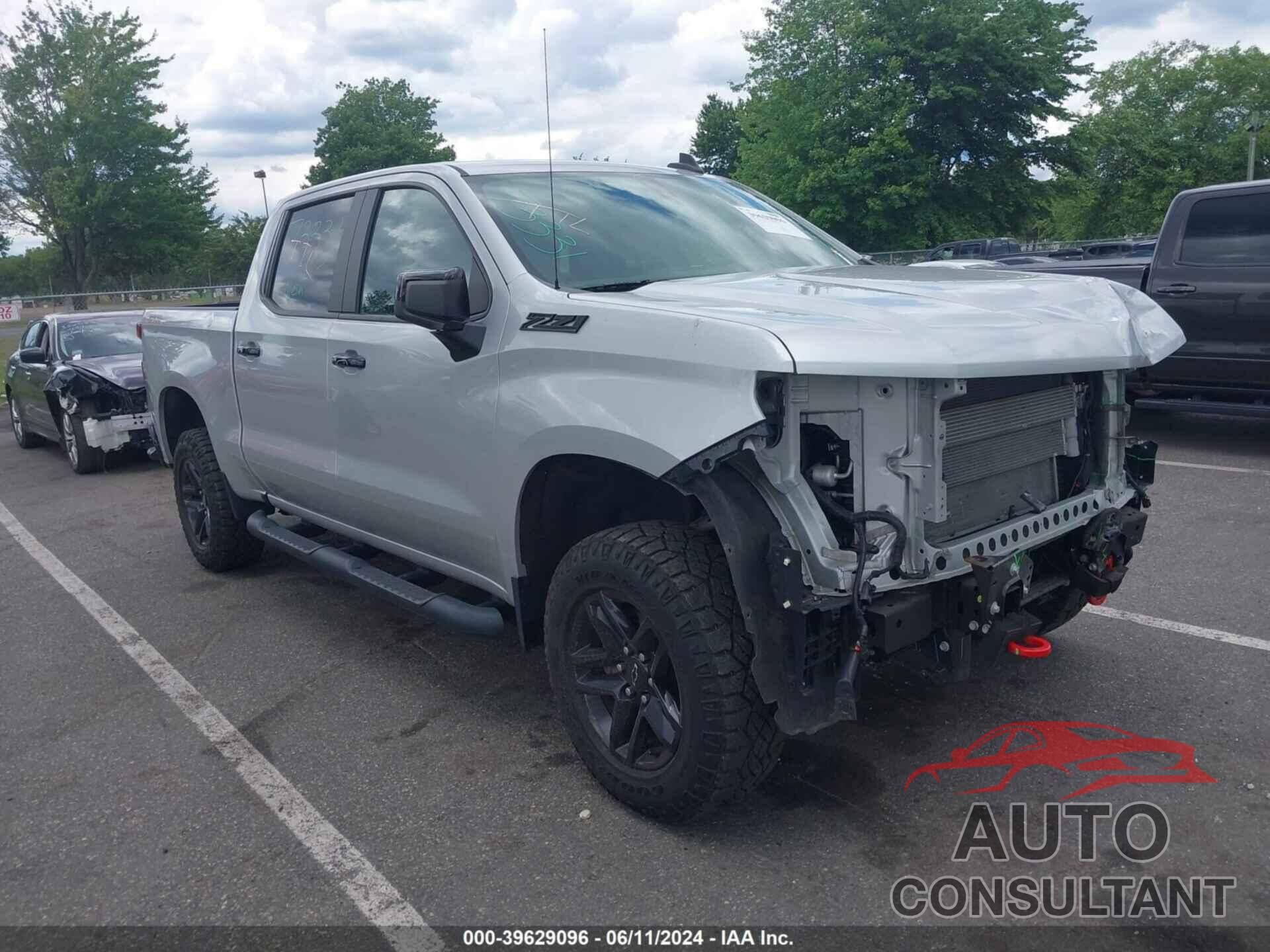 CHEVROLET SILVERADO 1500 2020 - 1GCPYFED8LZ279011