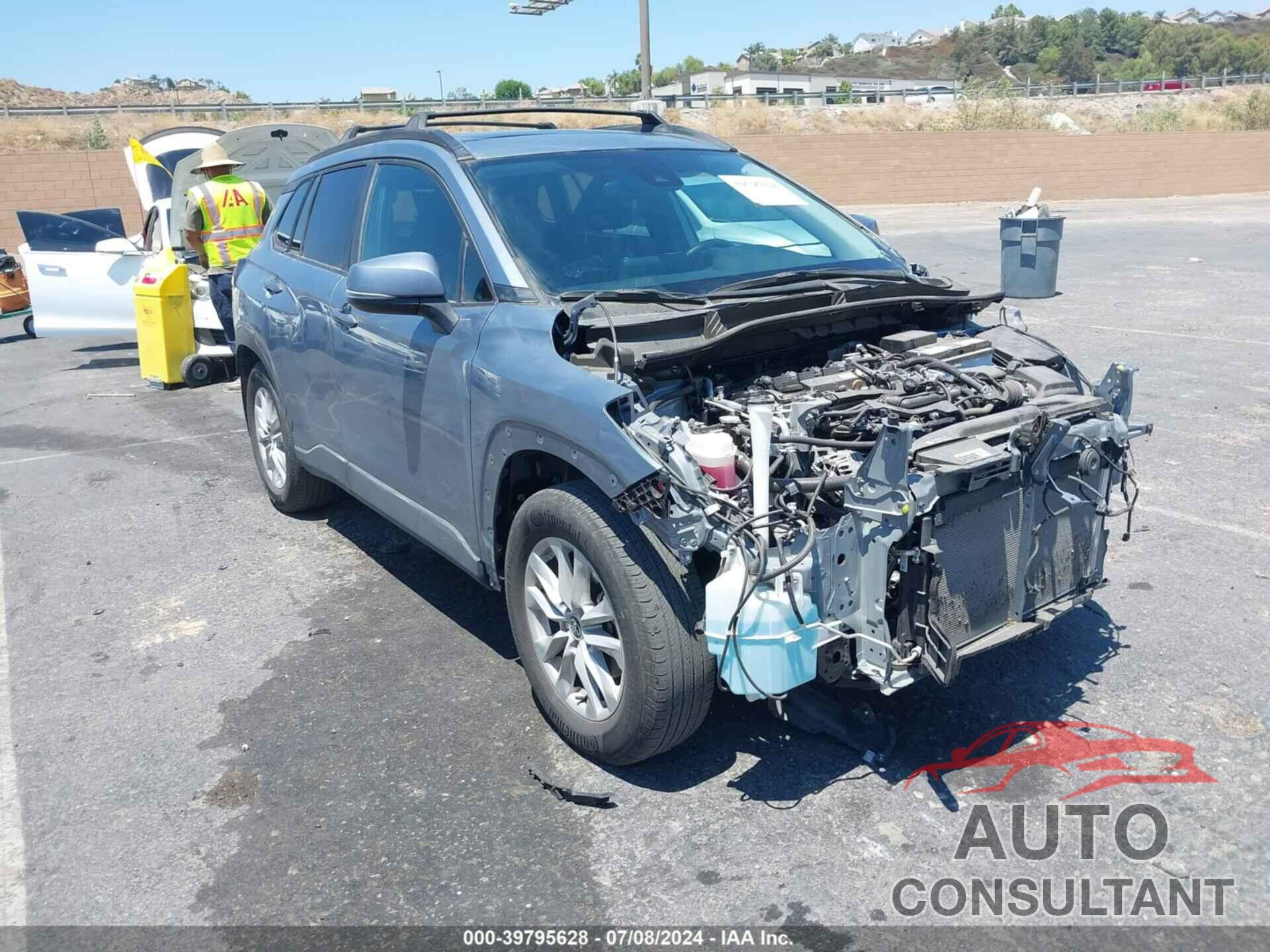 TOYOTA COROLLA CROSS 2022 - 7MUBAABG7NV005454