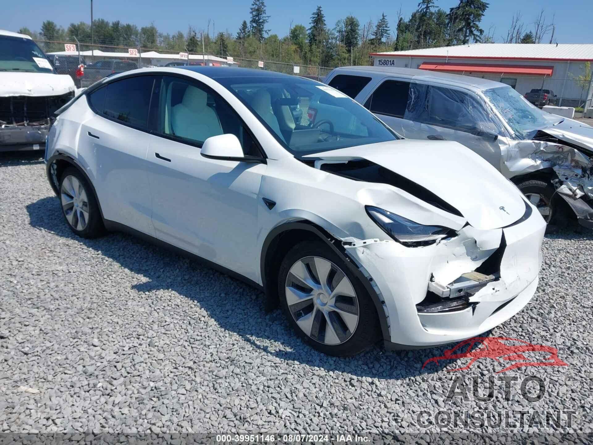 TESLA MODEL Y 2024 - 7SAYGAEE5RF077456