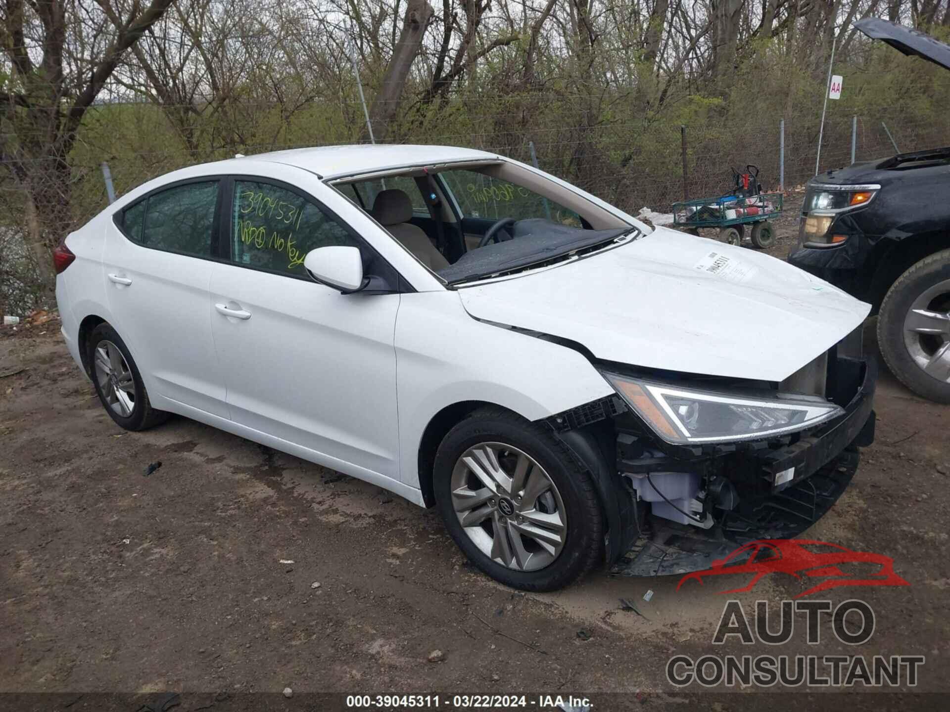 HYUNDAI ELANTRA 2019 - 5NPD84LF2KH431298