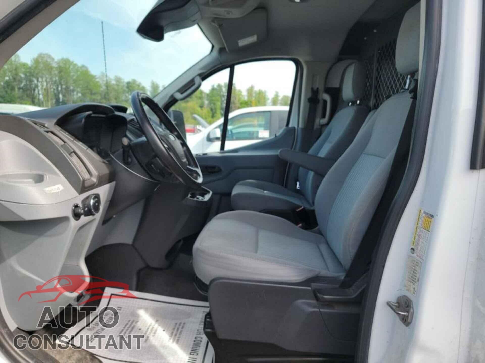 FORD TRANSIT 2017 - 1FTYE1YM9HKA02847