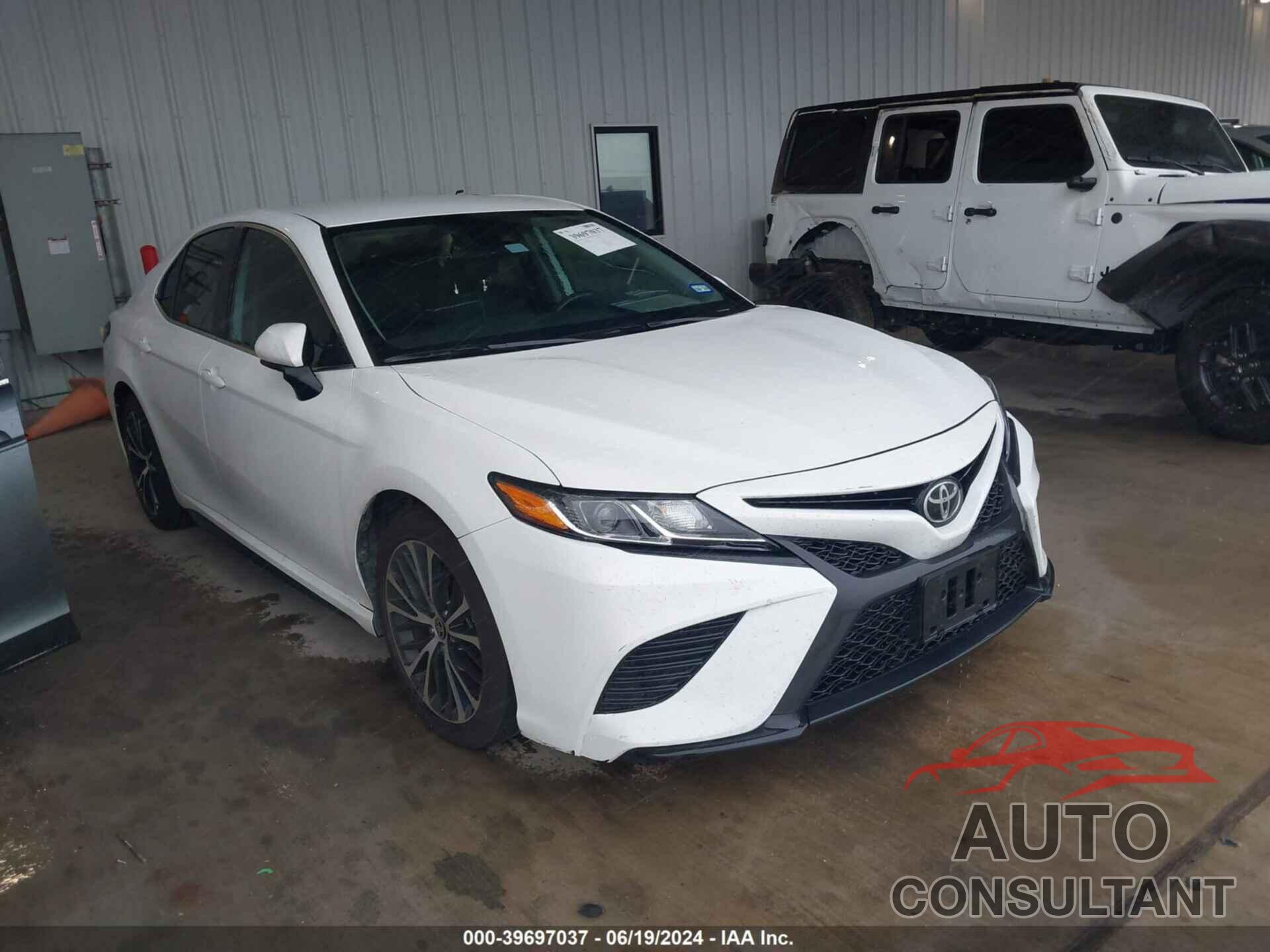 TOYOTA CAMRY 2020 - 4T1G11AK0LU999570