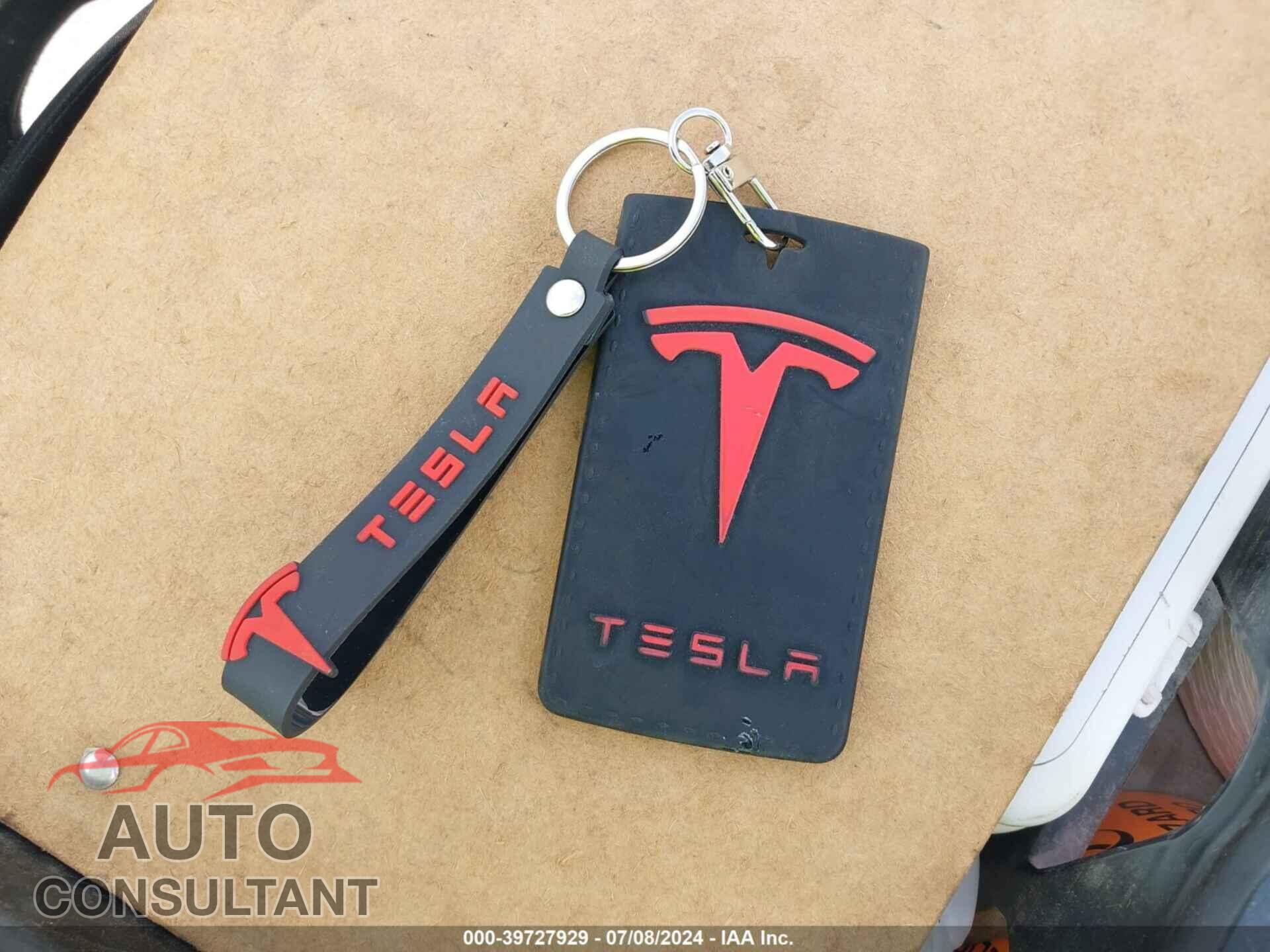 TESLA MODEL 3 2022 - 5YJ3E1EA4NF101329