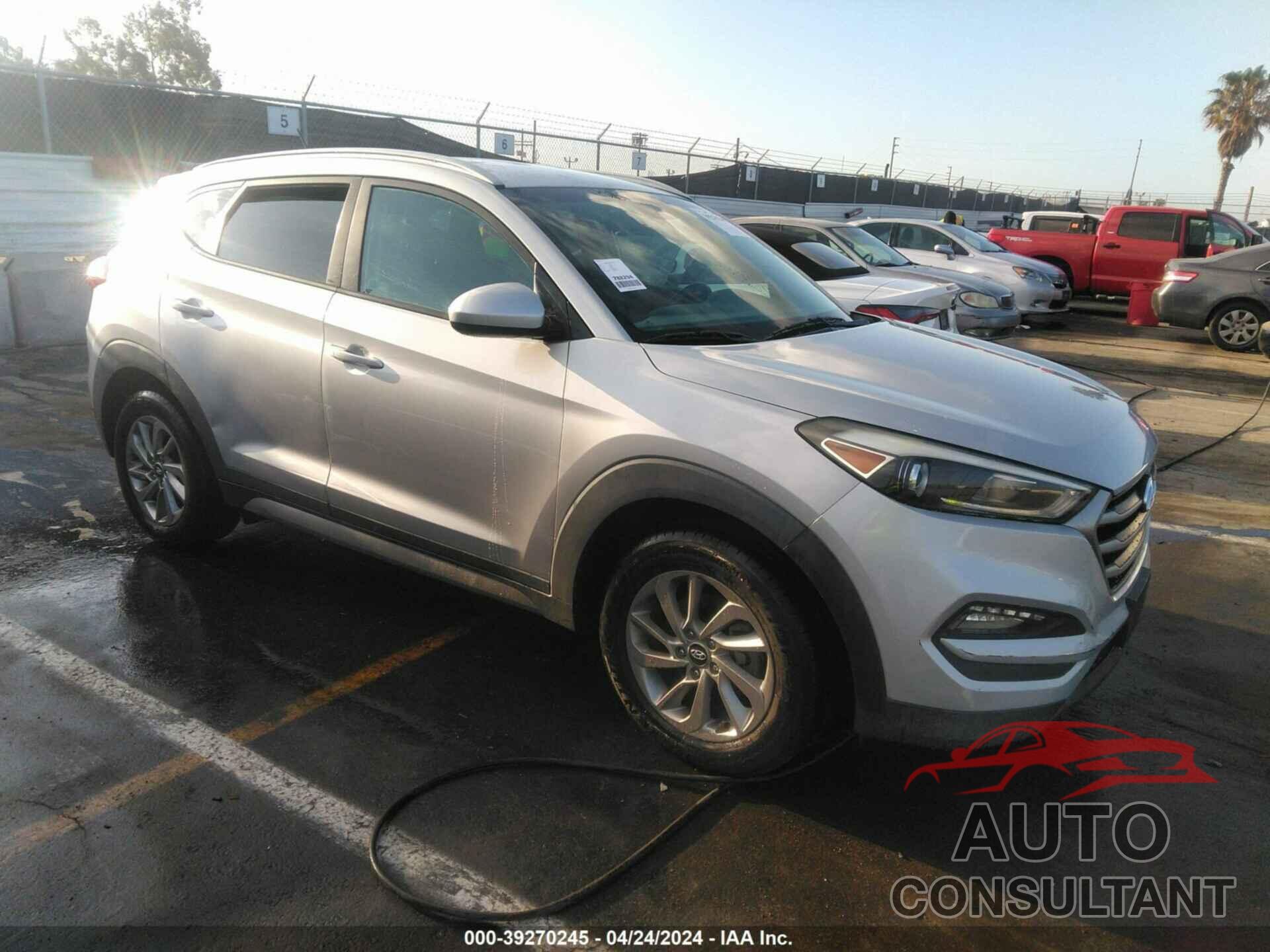 HYUNDAI TUCSON 2017 - KM8J33A45HU274373