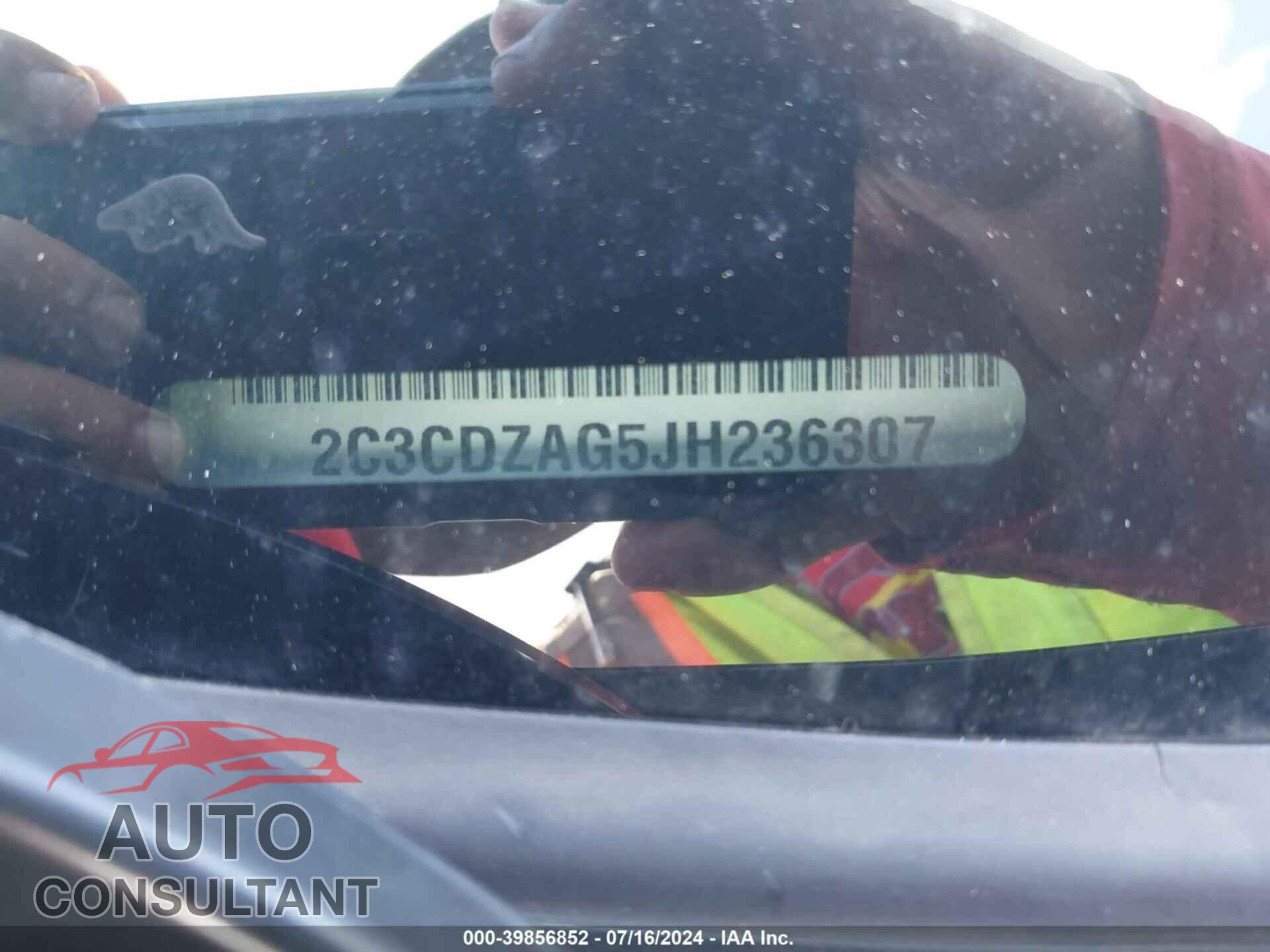 DODGE CHALLENGER 2018 - 2C3CDZAG5JH236307