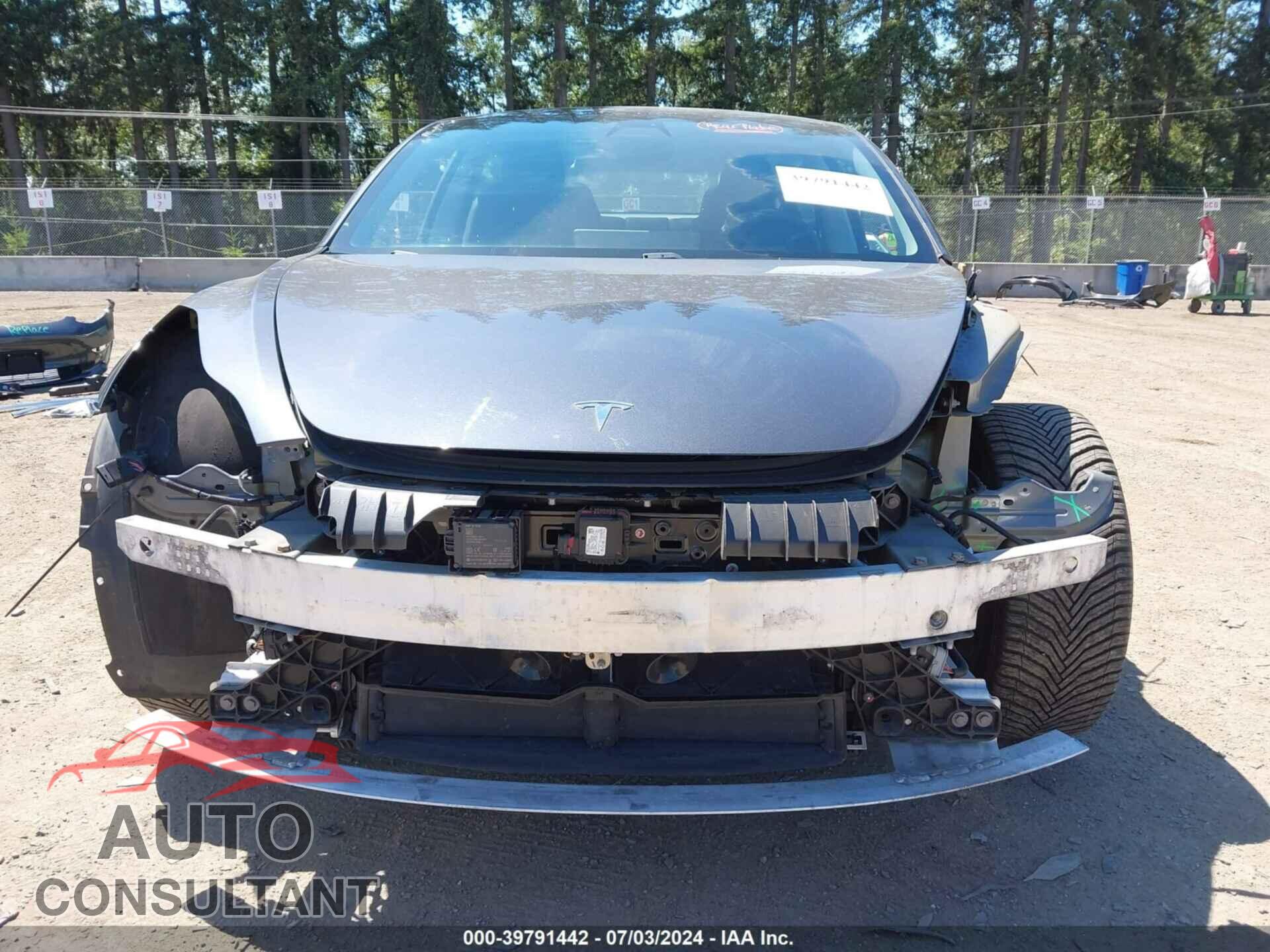 TESLA MODEL 3 2018 - 5YJ3E1EA1JF016393