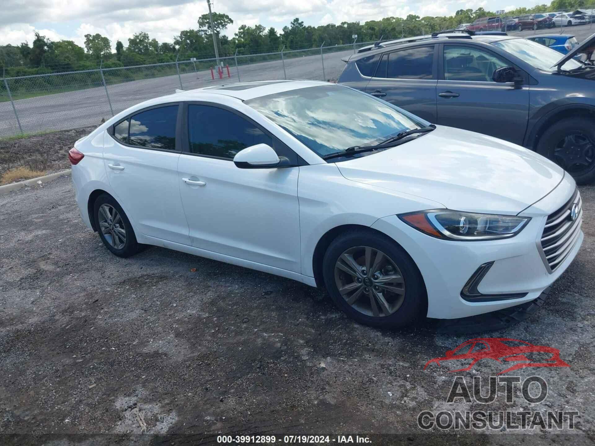 HYUNDAI ELANTRA 2017 - 5NPD84LF8HH172700