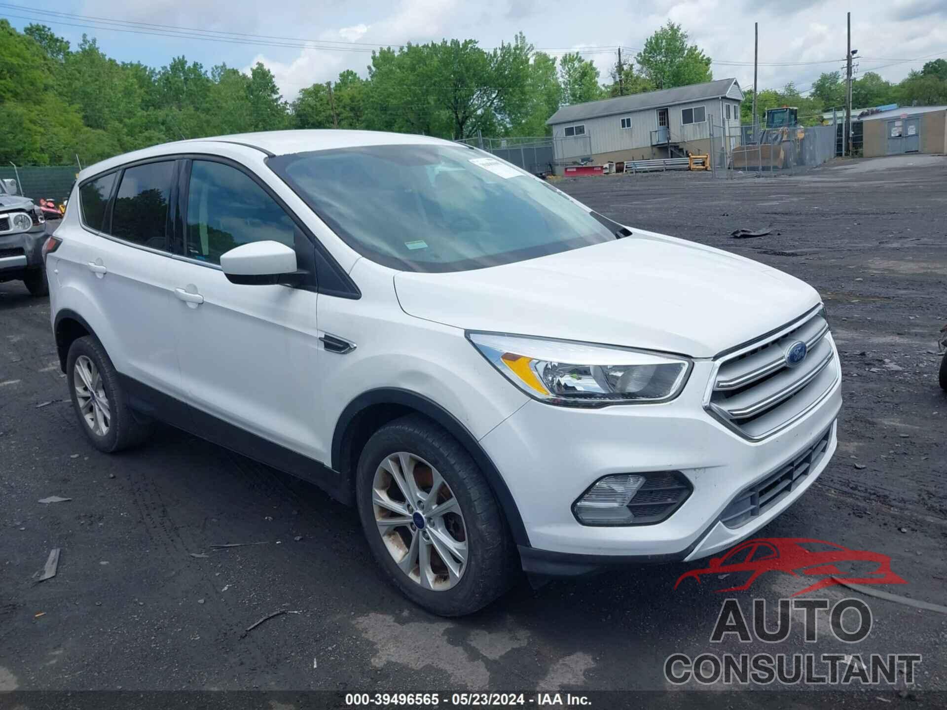 FORD ESCAPE 2017 - 1FMCU9GD2HUA68718