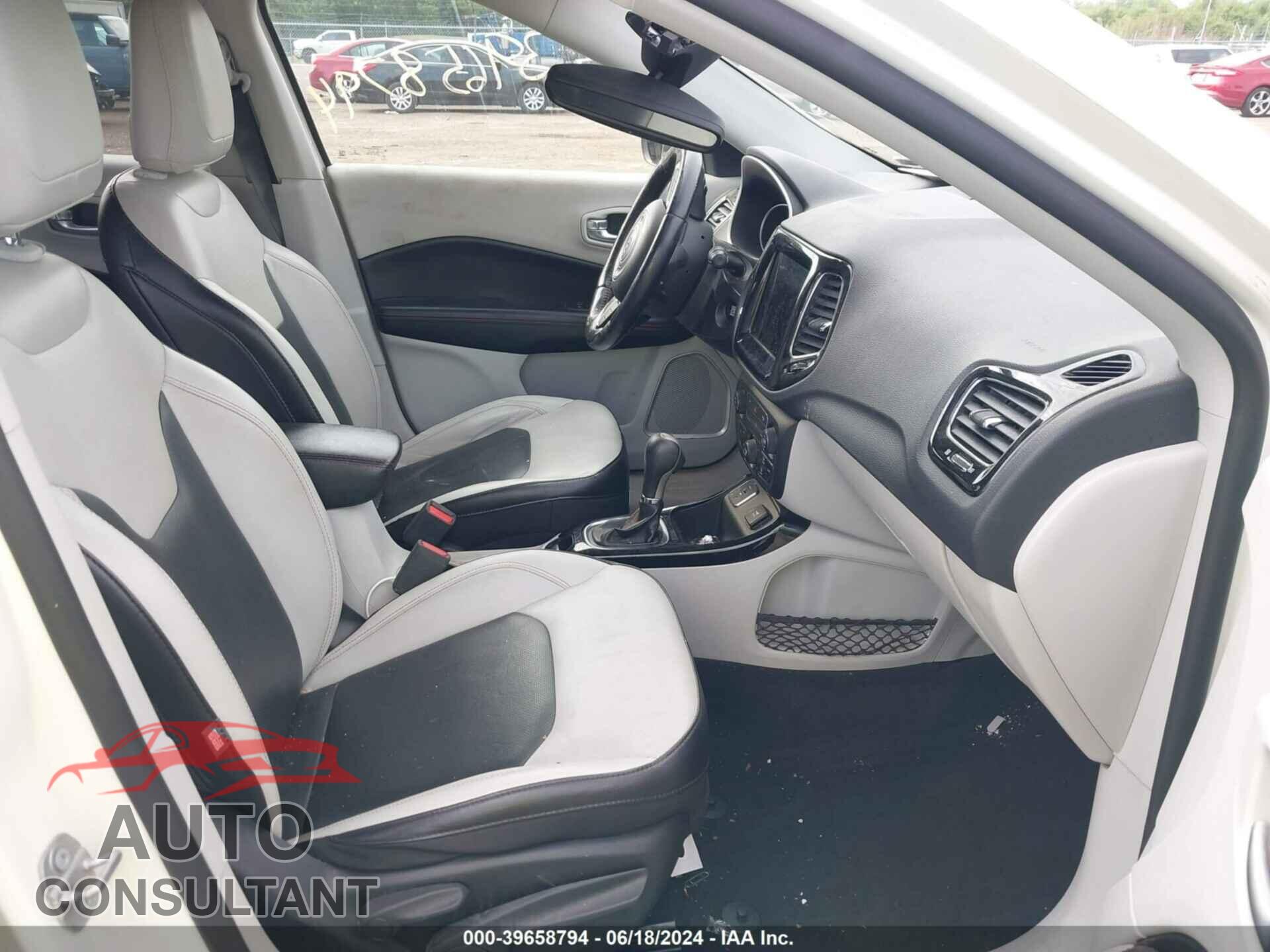 JEEP COMPASS 2020 - 3C4NJCCB5LT122524