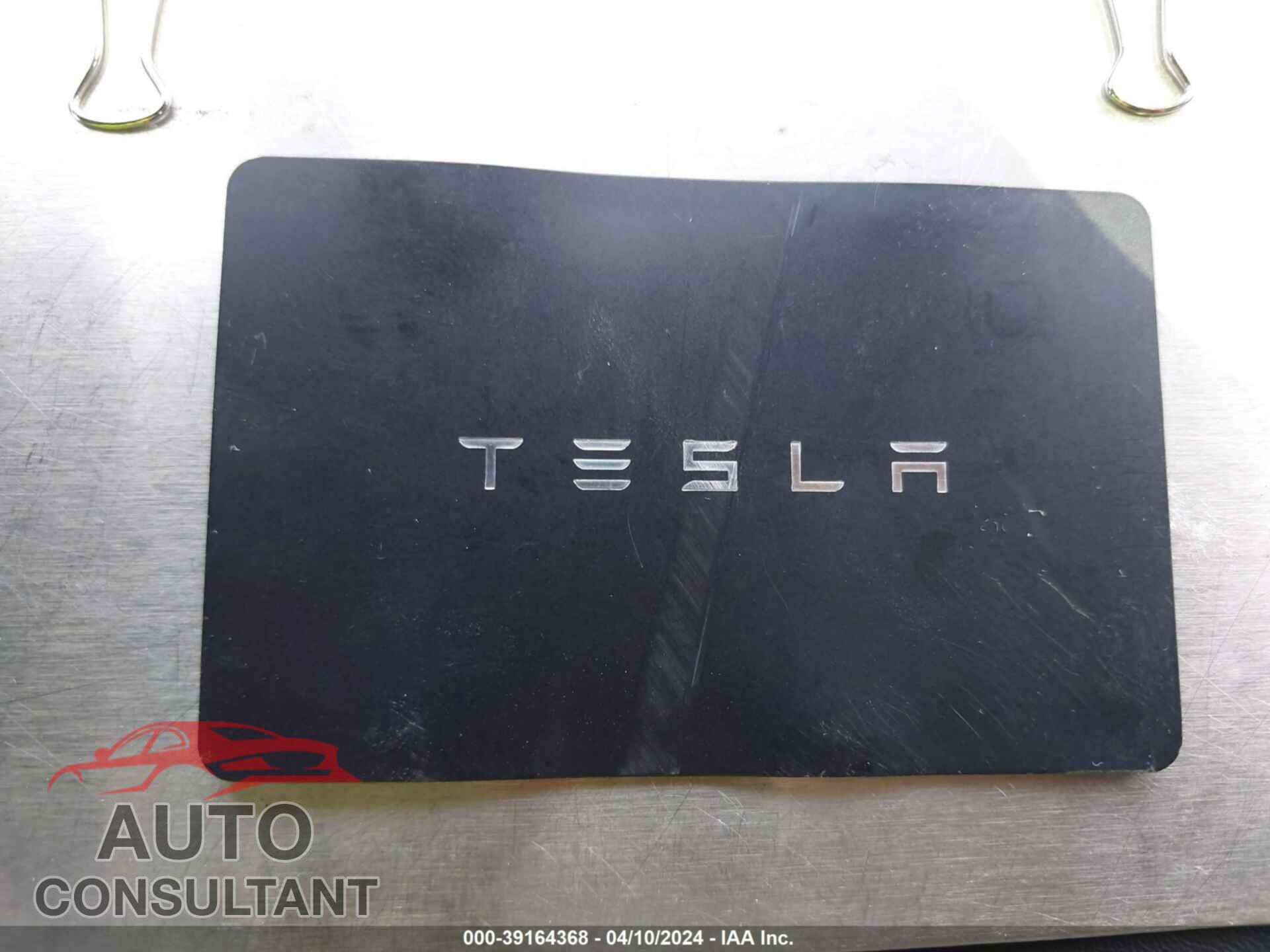 TESLA MODEL 3 2021 - 5YJ3E1EA7MF992103