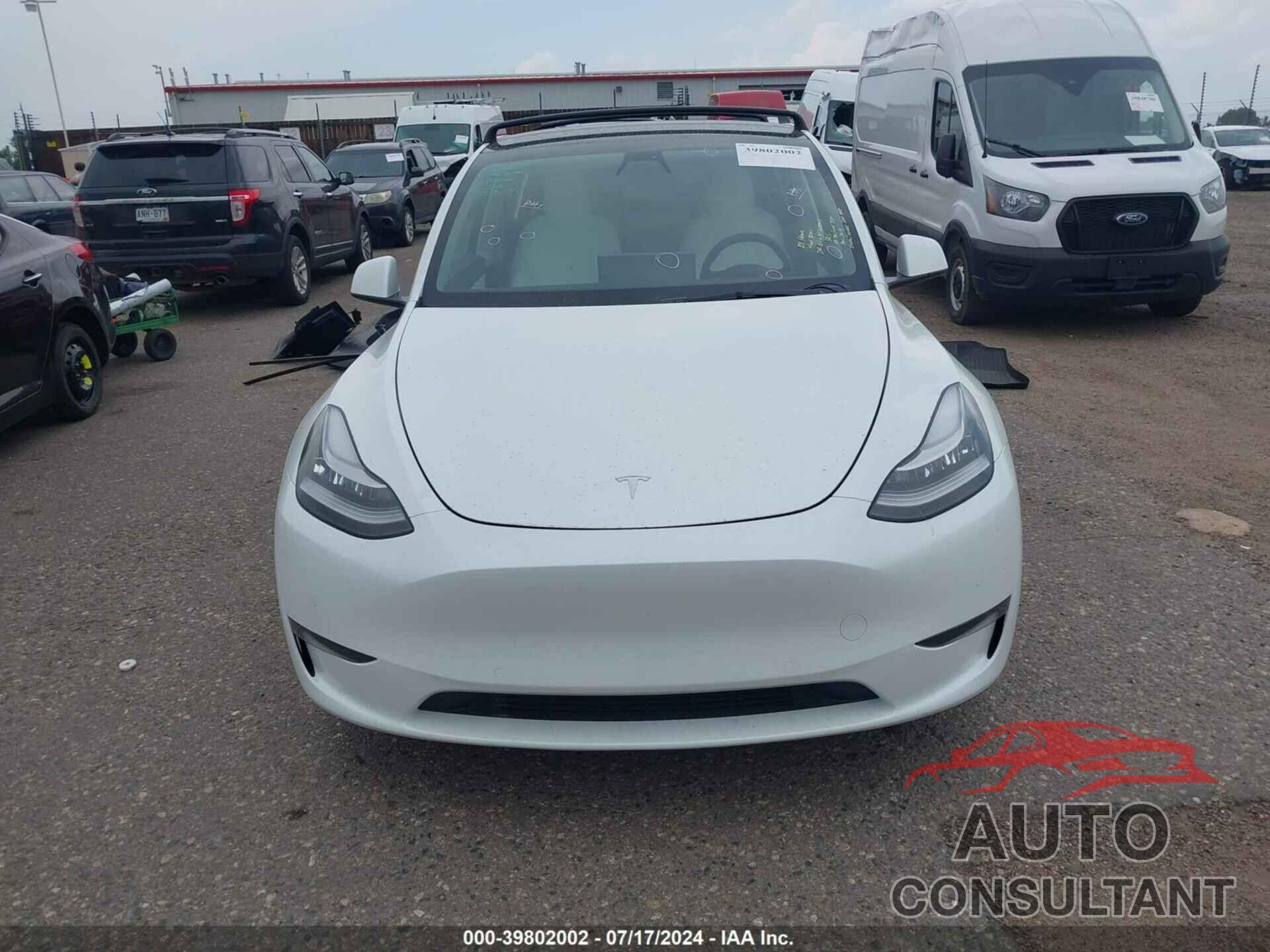 TESLA MODEL Y 2021 - 5YJYGDEE8MF266500