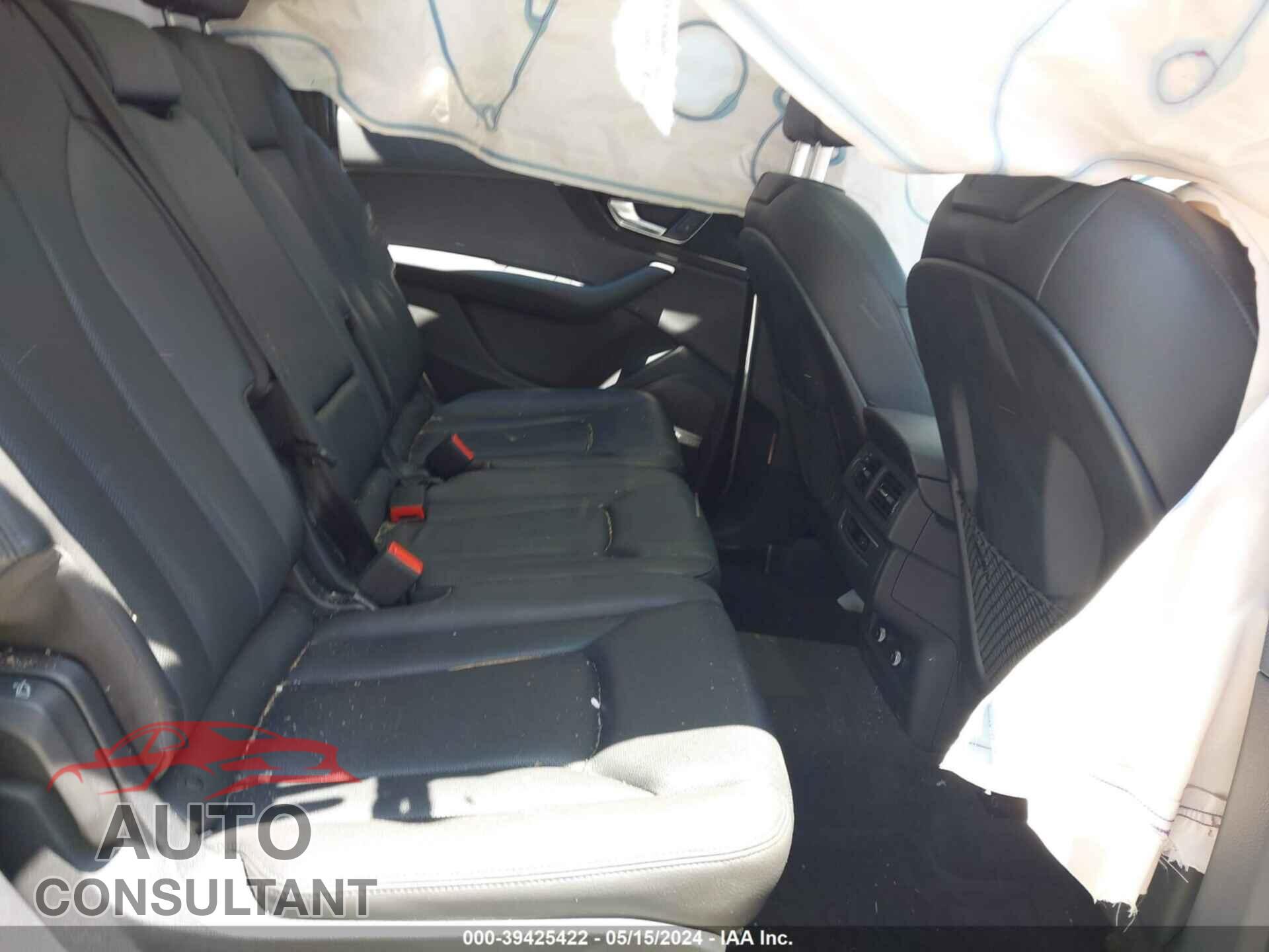 AUDI Q7 2018 - WA1LAAF73JD011678