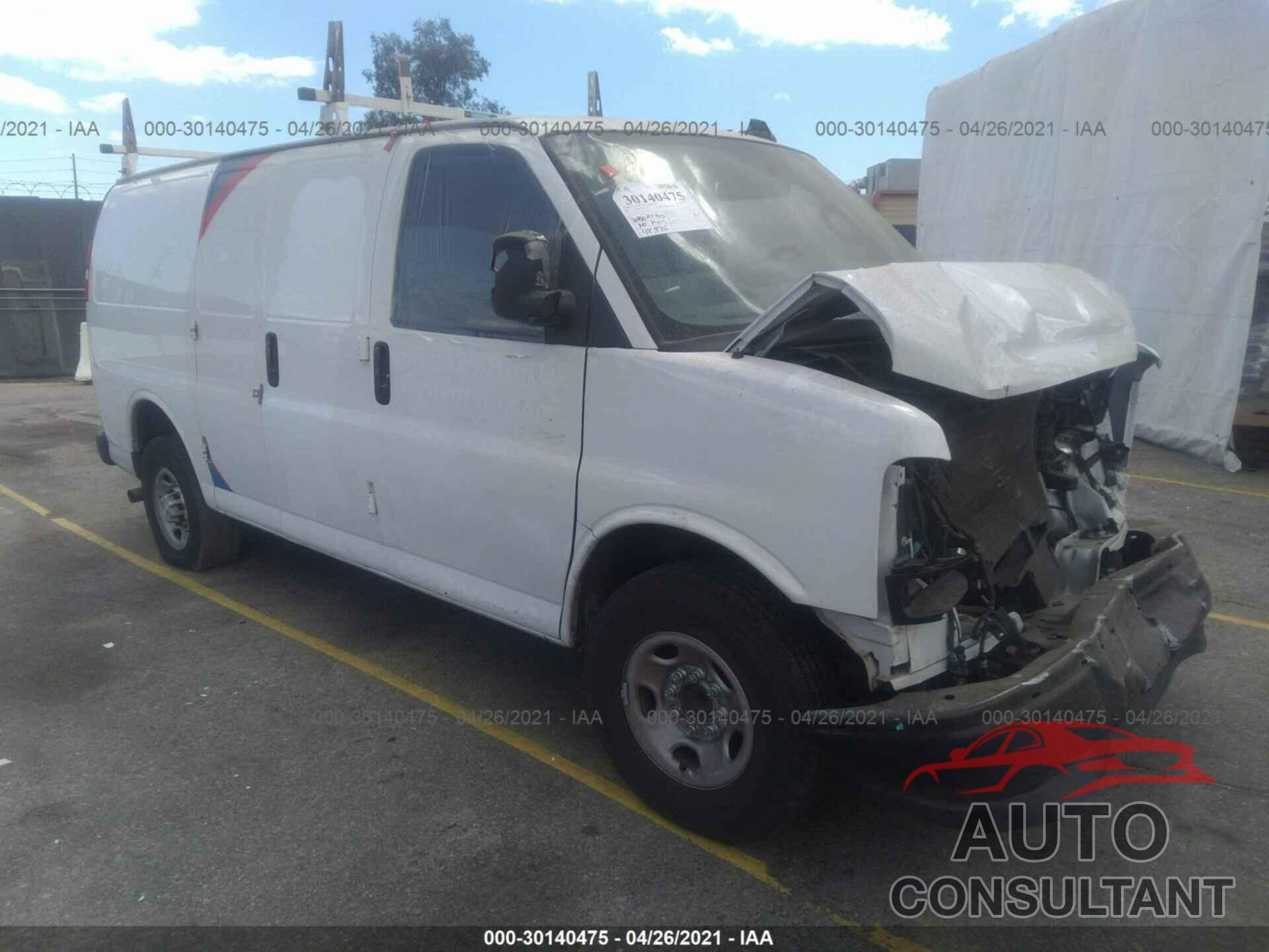 CHEVROLET EXPRESS CARGO VAN 2018 - 1GCWGAFP4J1334401