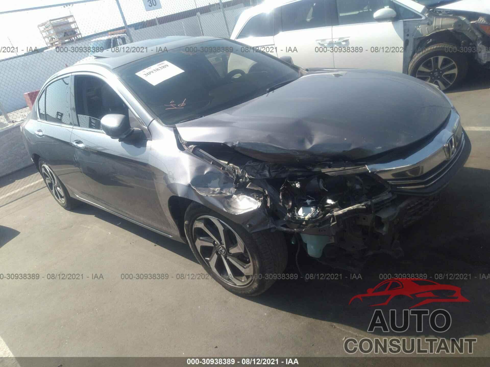 HONDA ACCORD SEDAN 2016 - 1HGCR3F82GA030995