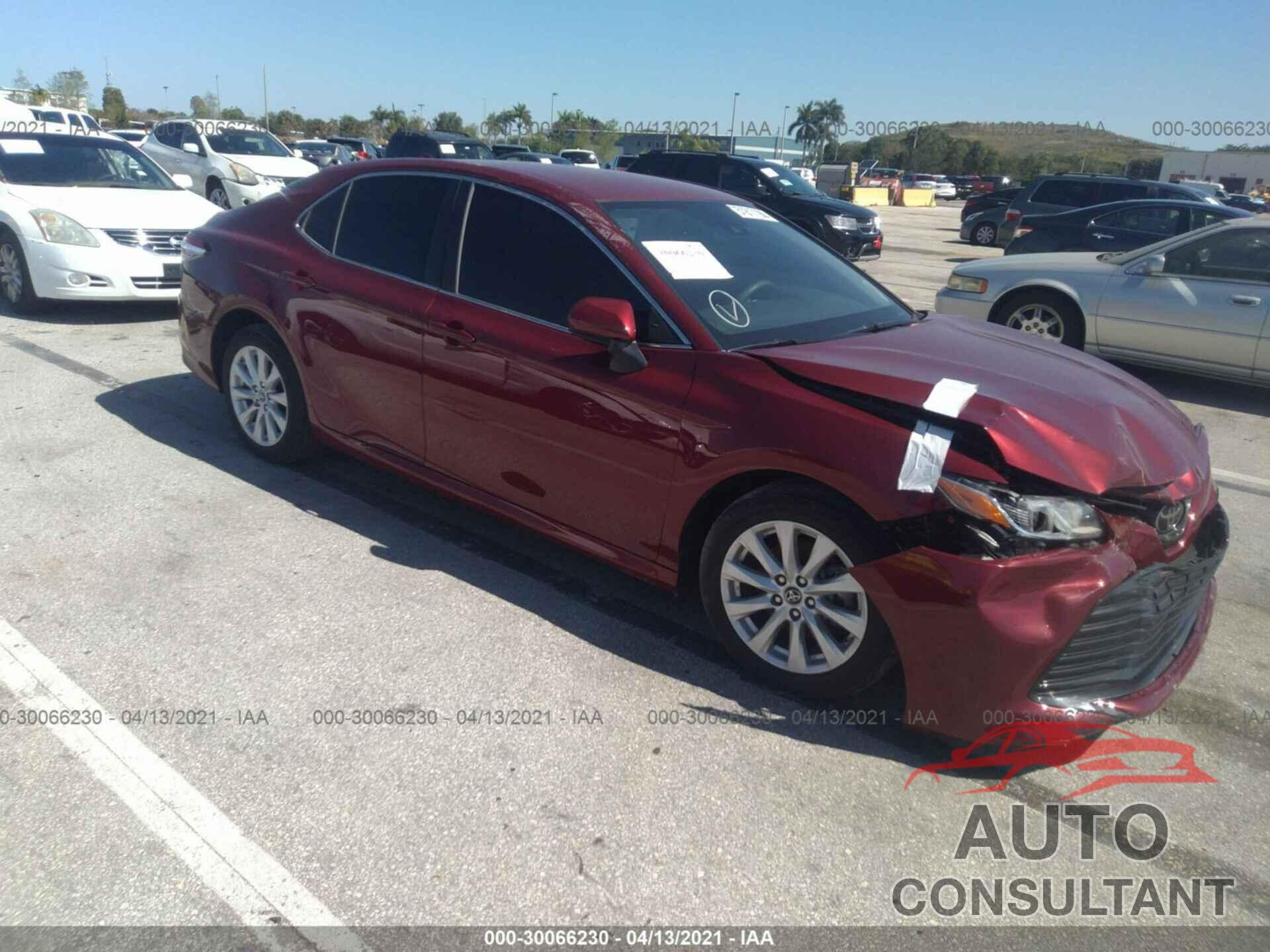 TOYOTA CAMRY 2019 - 4T1B11HK4KU246865