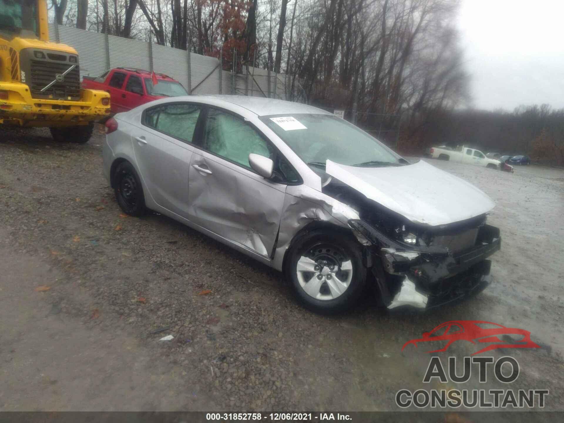 KIA FORTE 2017 - 3KPFK4A76HE123490