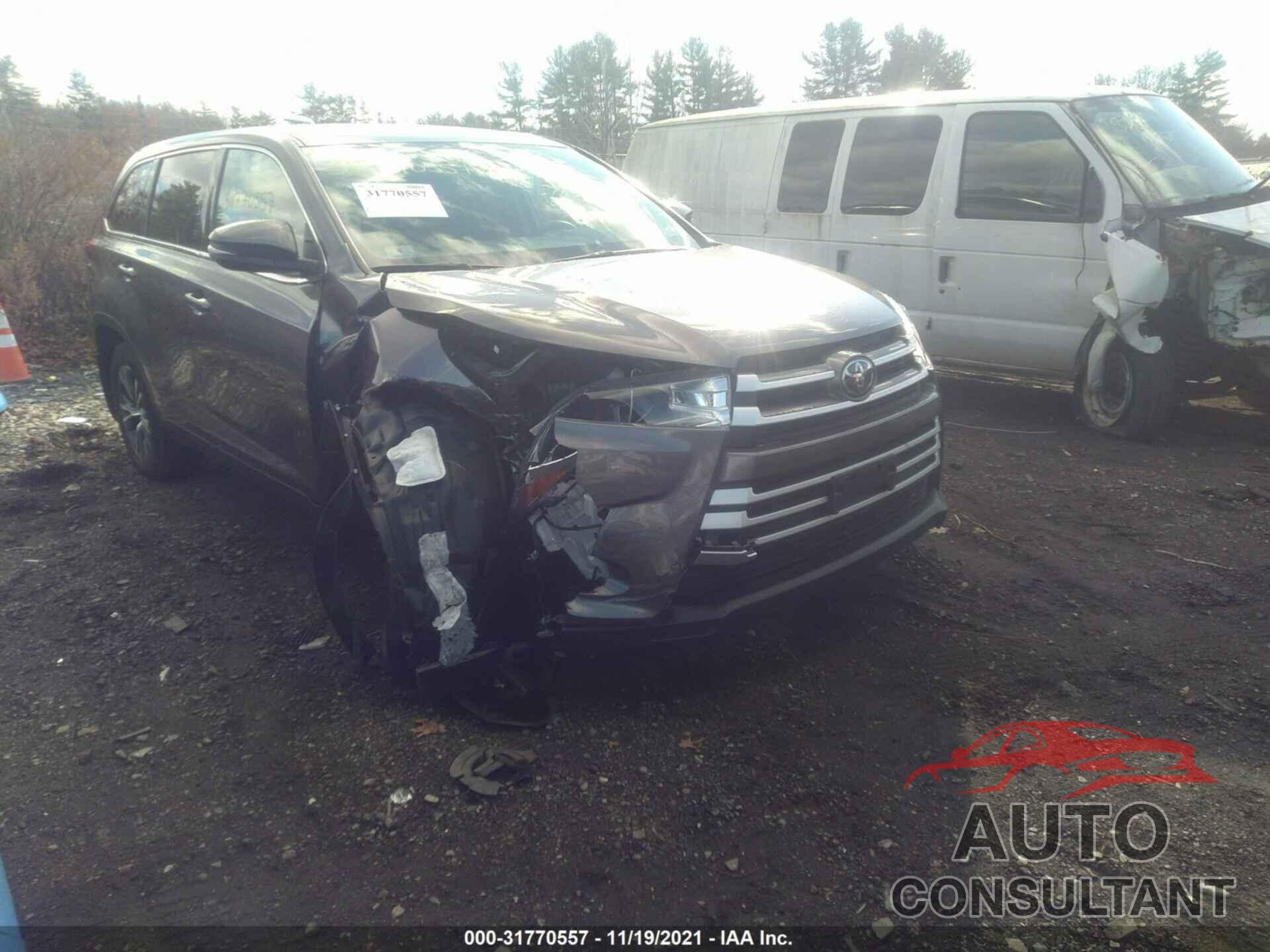 TOYOTA HIGHLANDER 2019 - 5TDBZRFH3KS717203