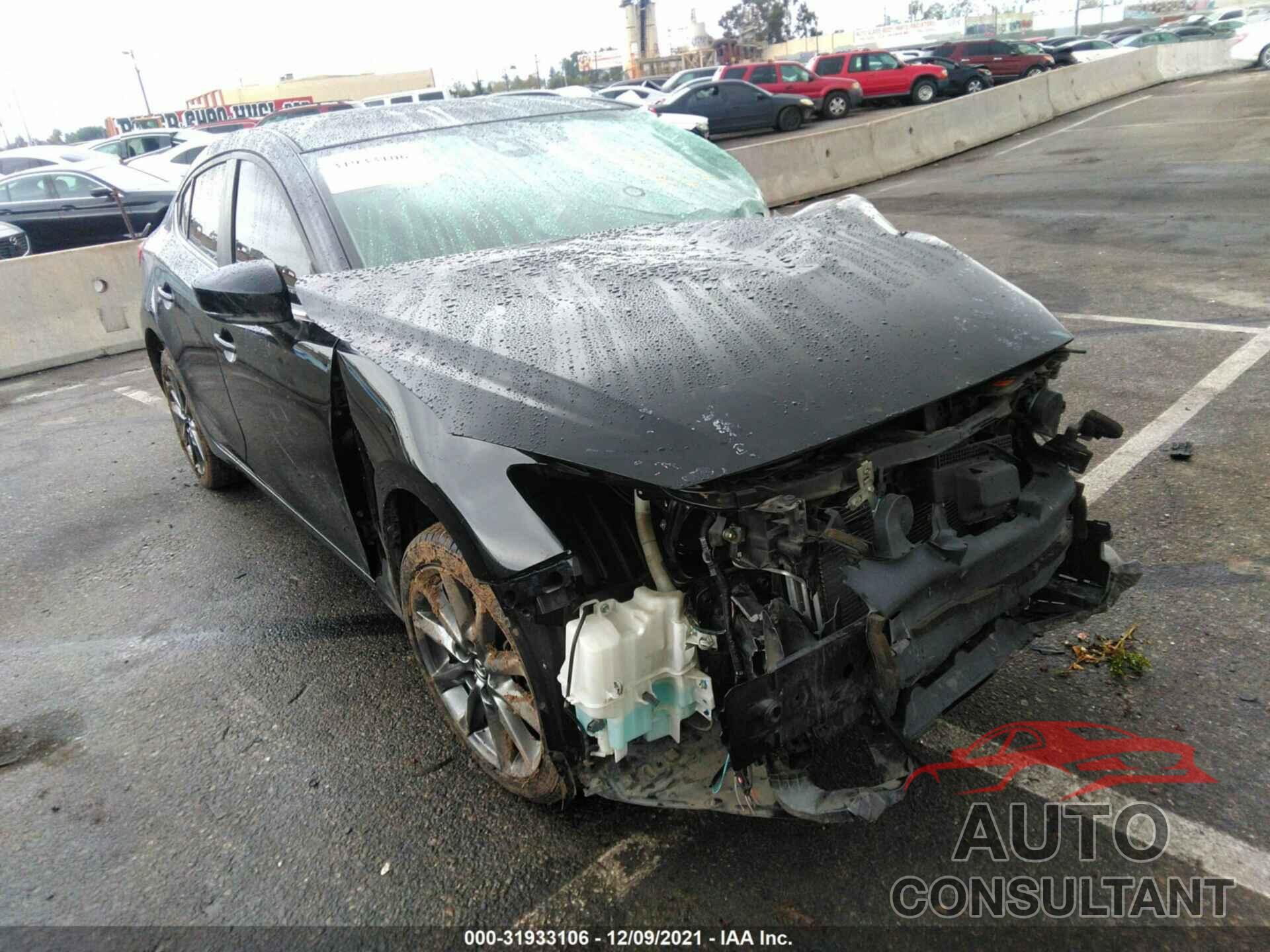 MAZDA MAZDA3 4-DOOR 2018 - 3MZBN1V39JM201488