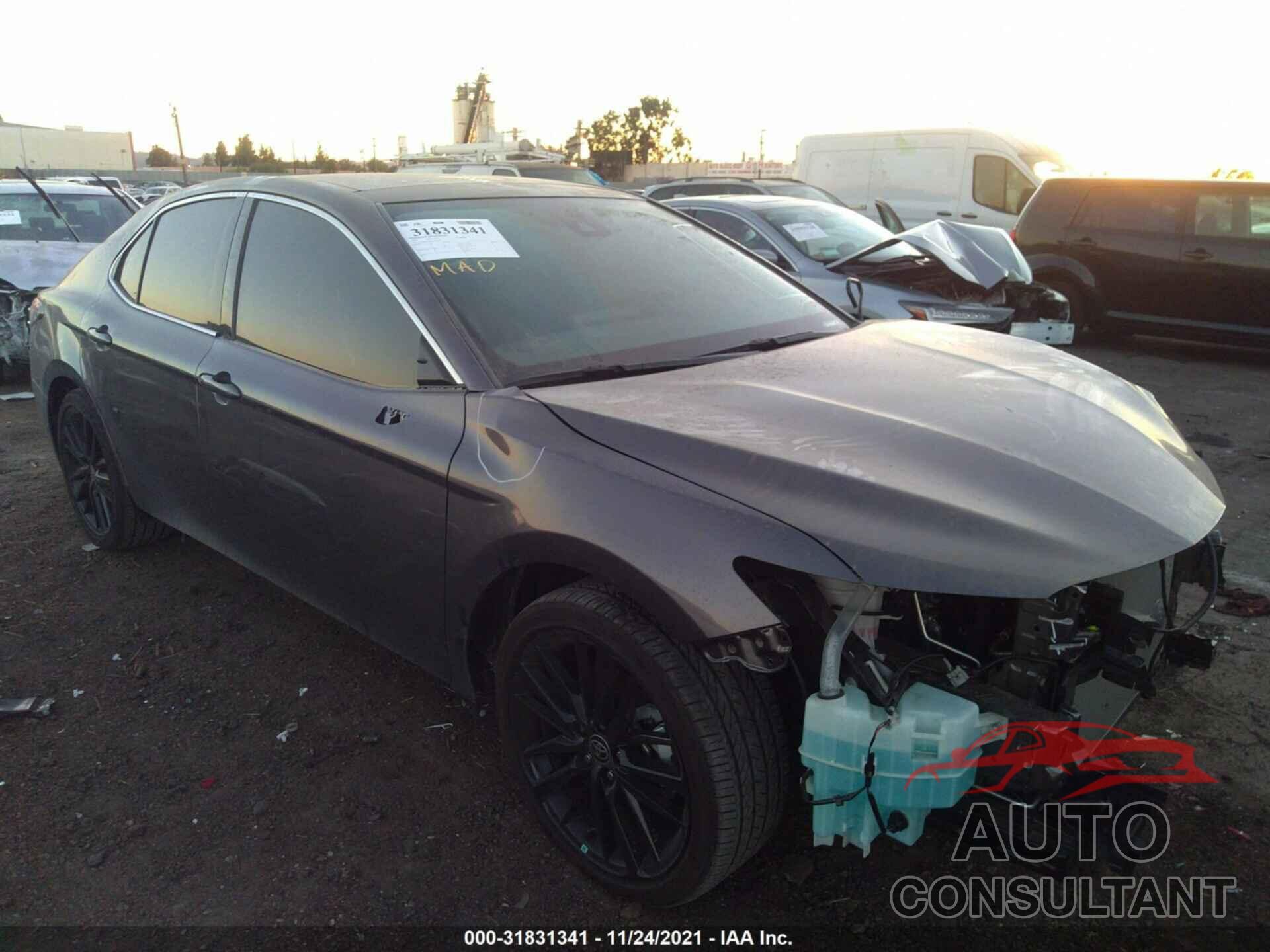 TOYOTA CAMRY 2021 - 4T1K61AK7MU583318