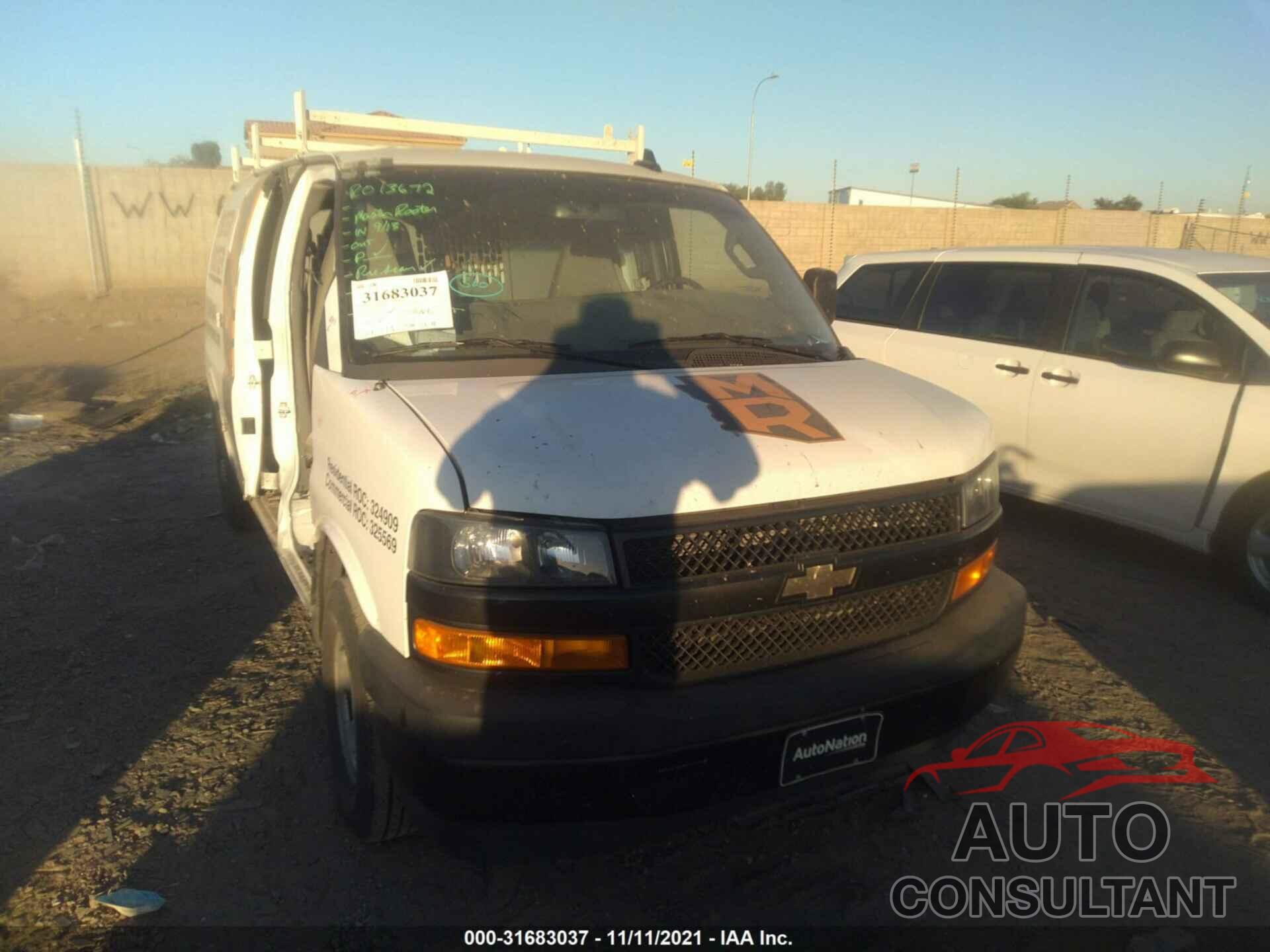 CHEVROLET EXPRESS CARGO VAN 2019 - 1GCWGAFGXK1325347